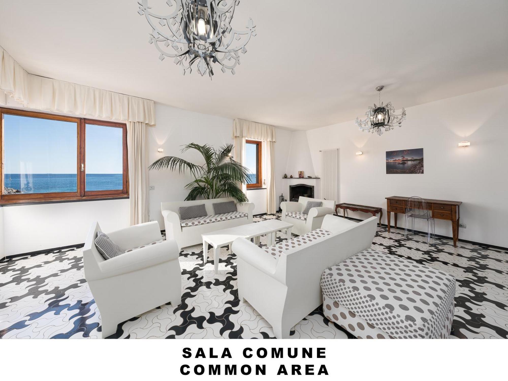Deluxe Suite Sea View