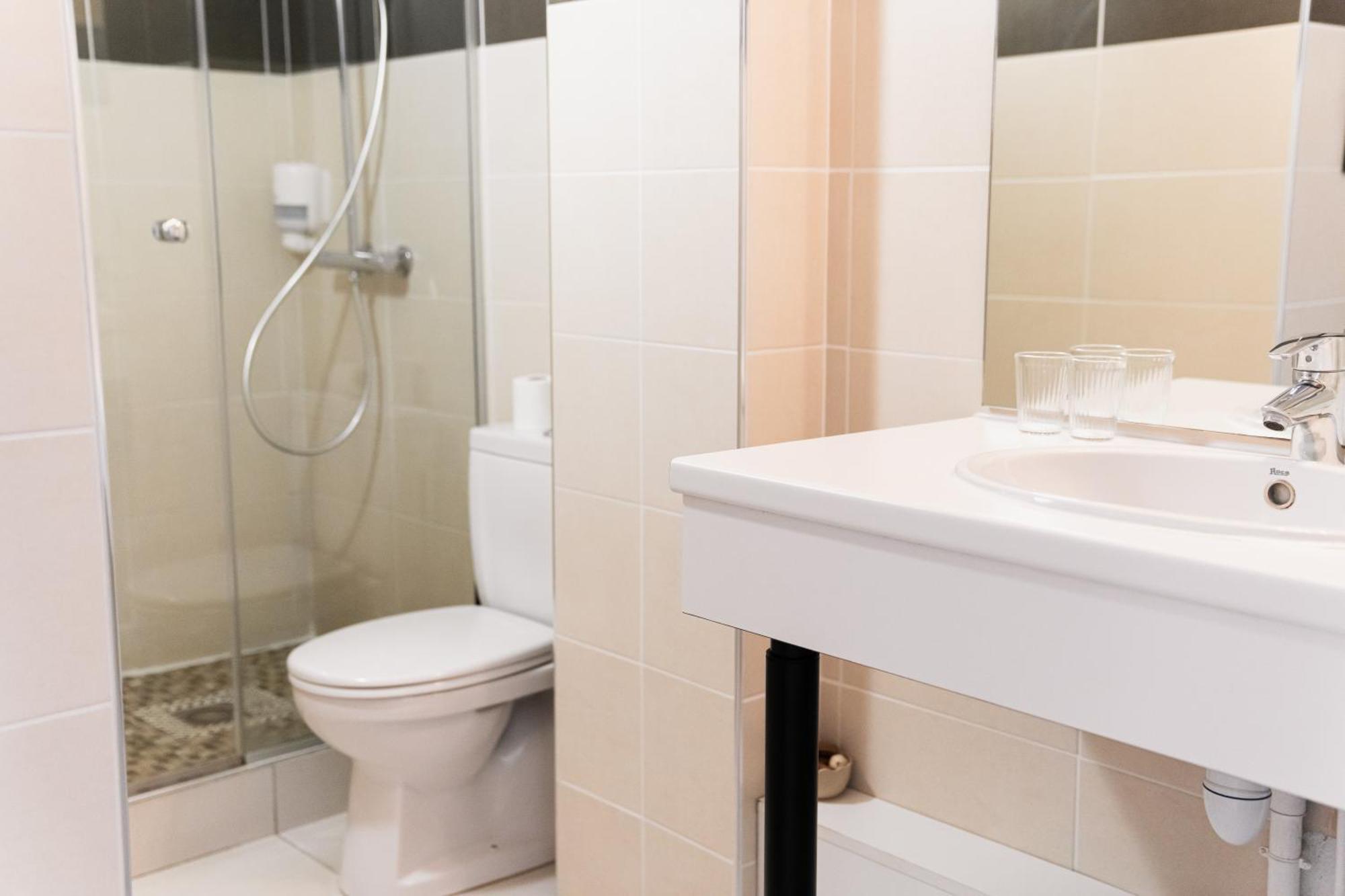 Triple Room with Kitchenette,1592059615:JPEG