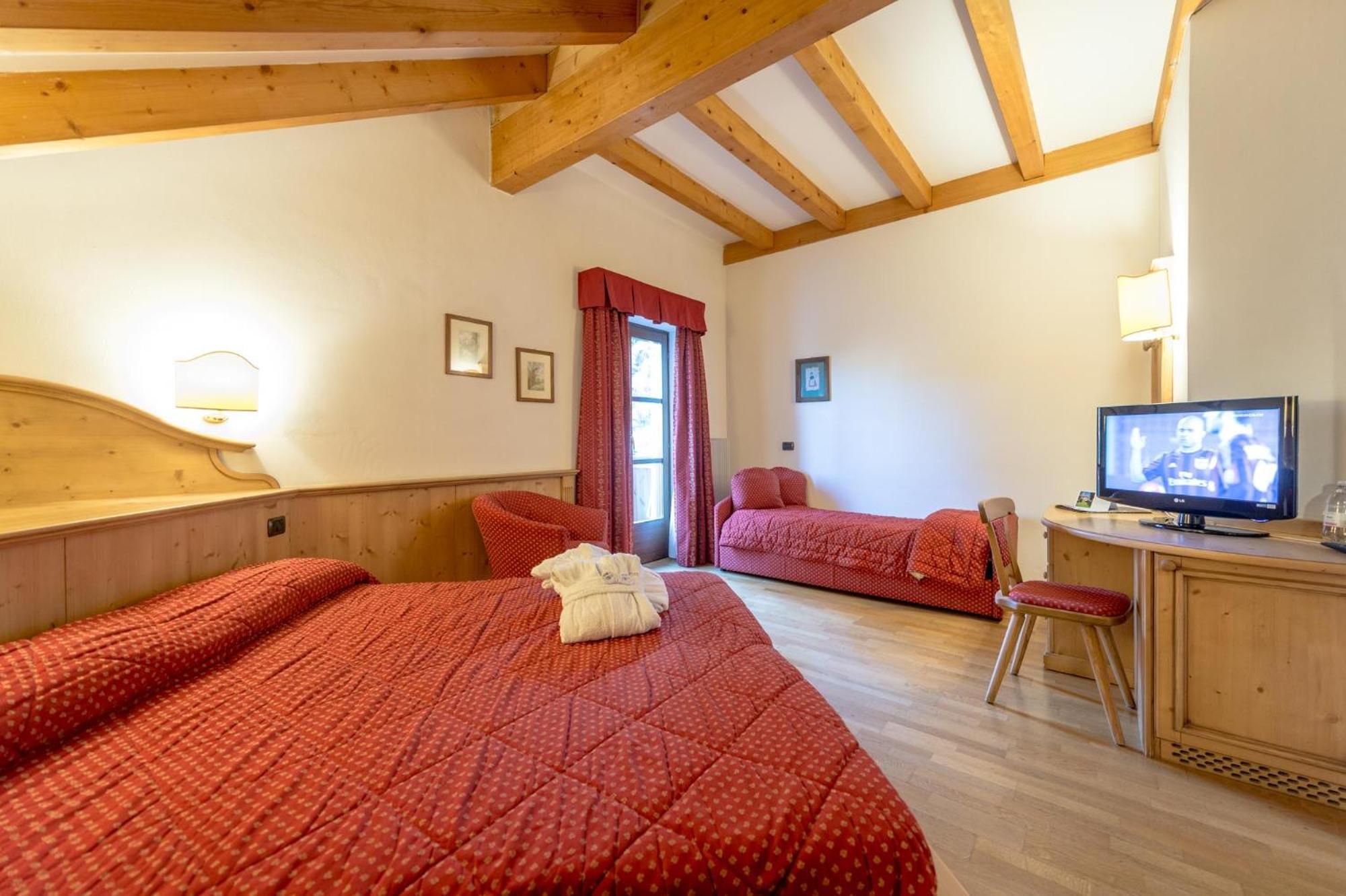 Superior Triple Room