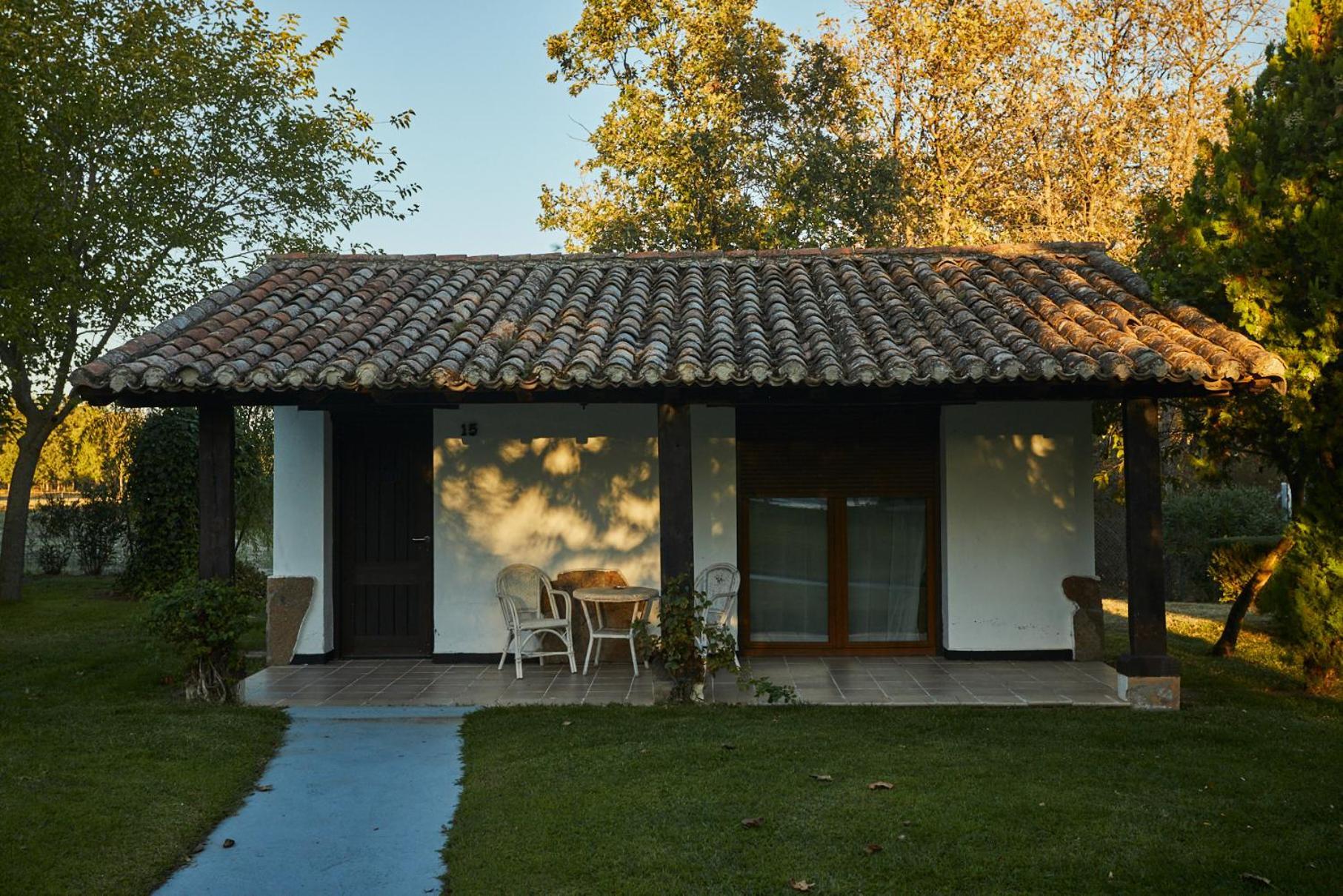 Bungalow Garden View,1546480132:JPEG