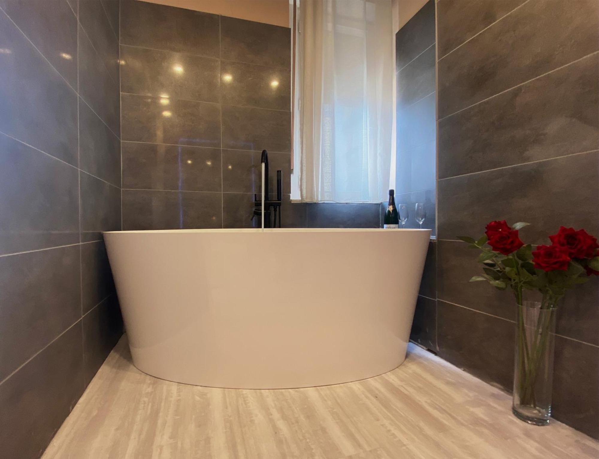 Triple Room Bath,1503012016:JPEG