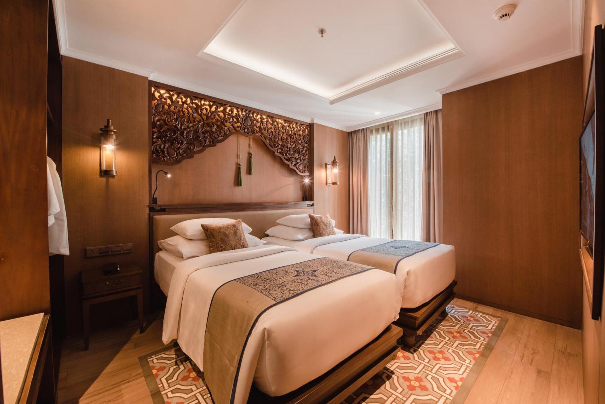 Two-Bedroom Suite Daily Afternoon Tea Club Lounge Access,1546535566:JPEG