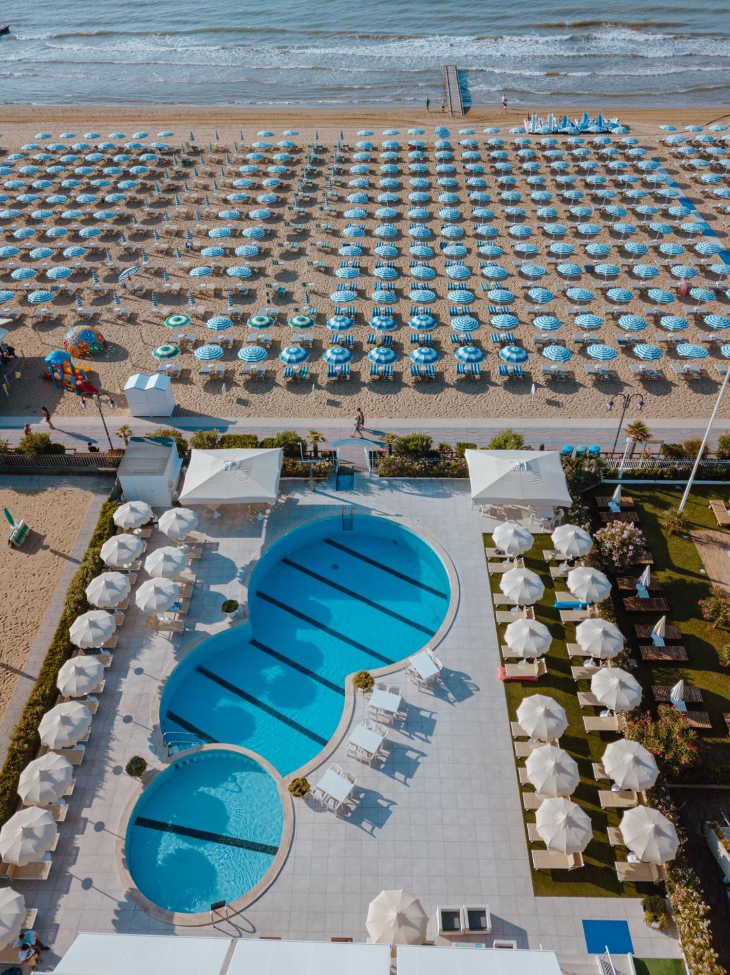 Standard Triple Room Side Sea View