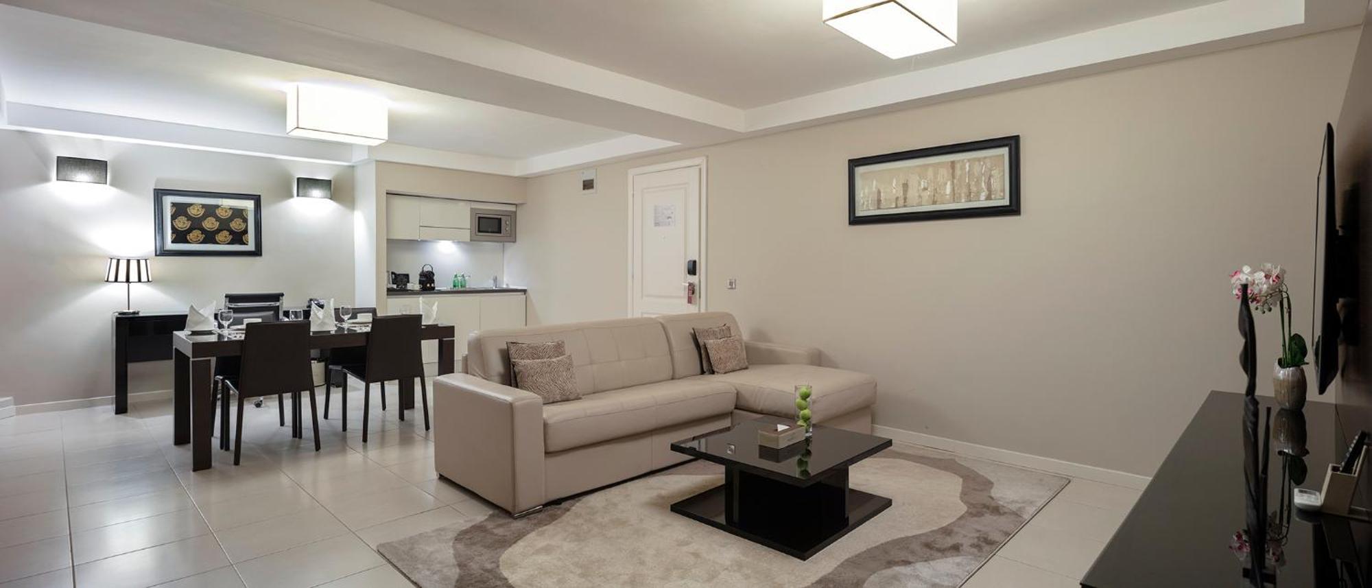 One-Bedroom Apartment