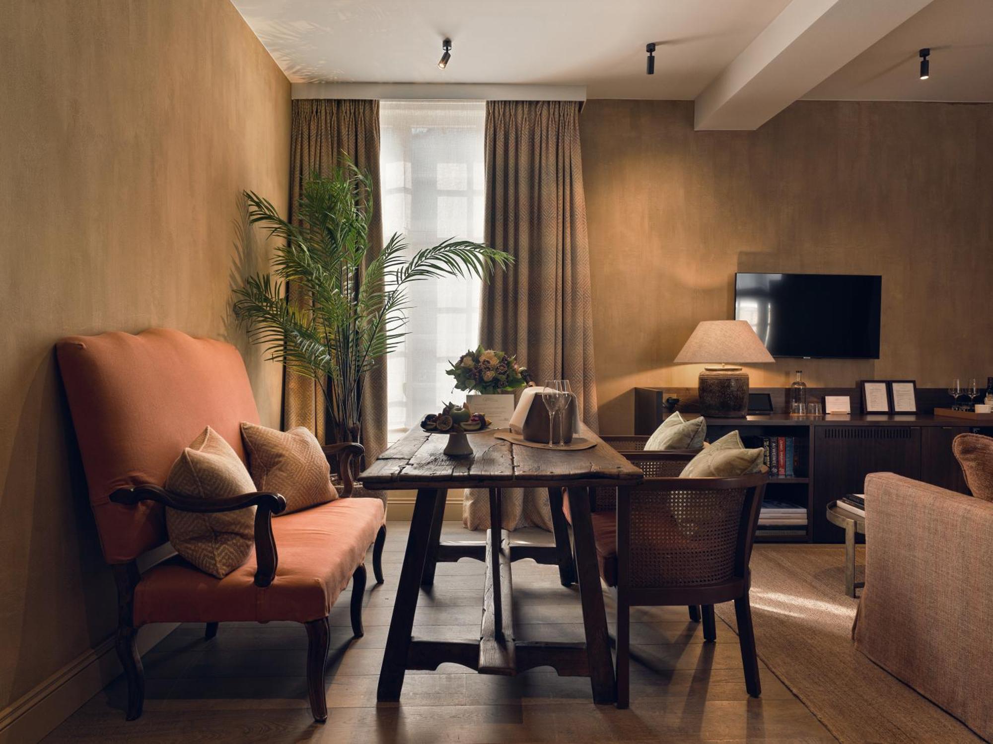 Two-Bedroom Suite