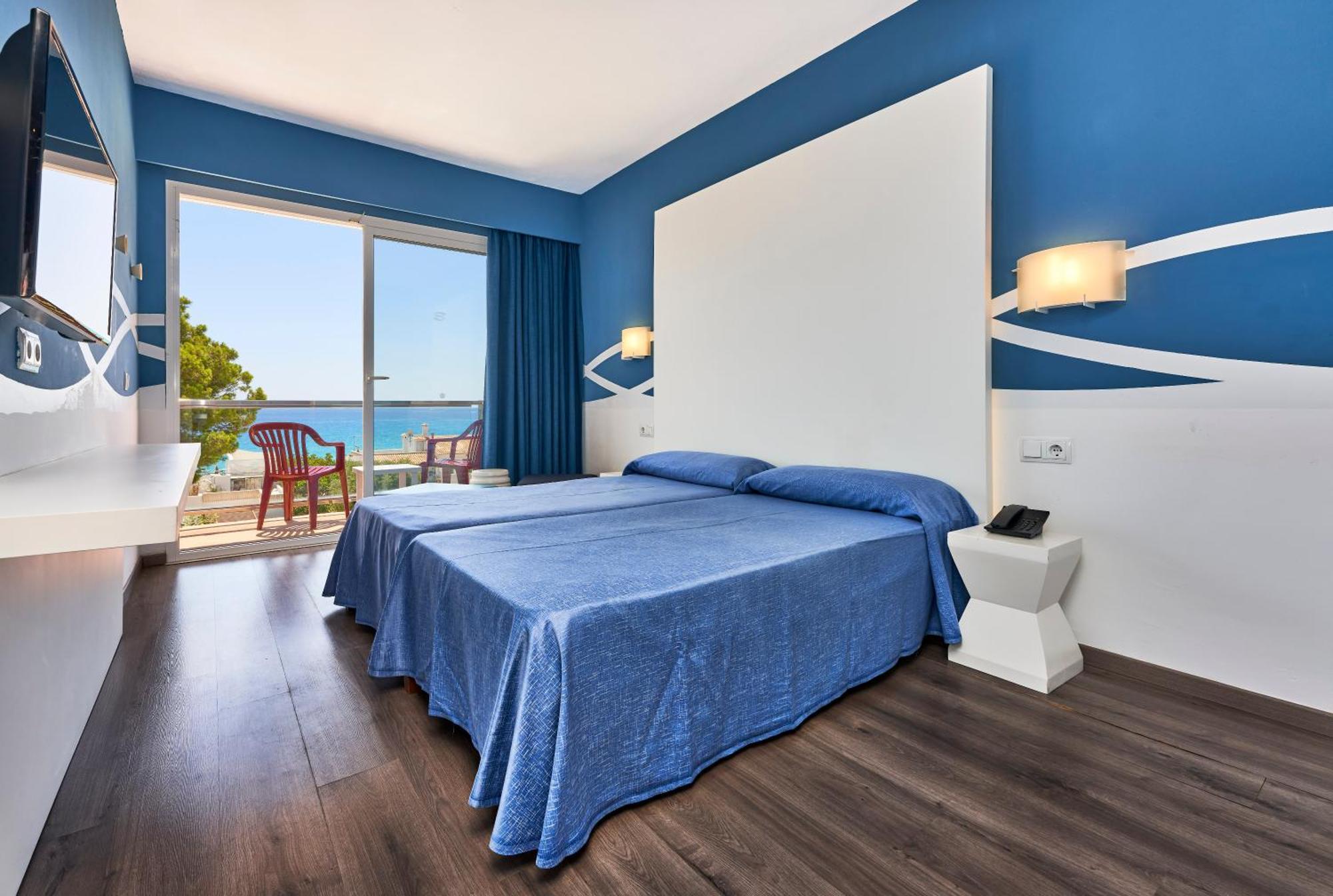 Twin Room Sea View
