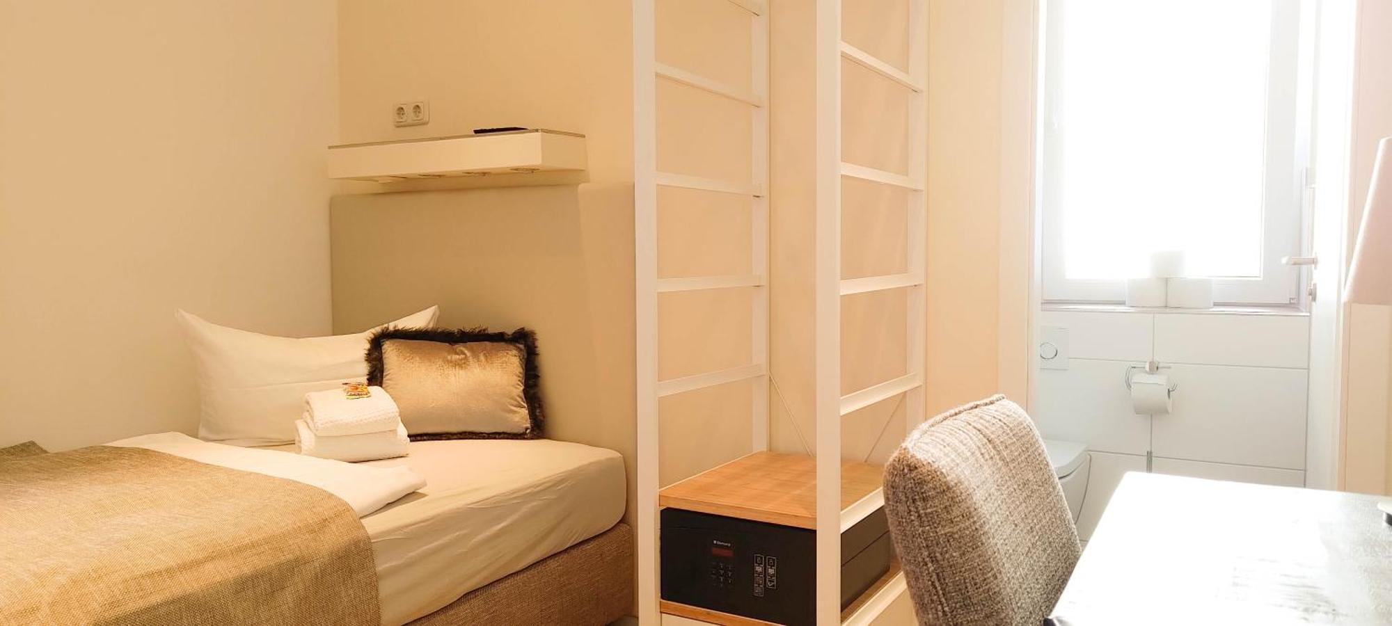 Single Room,1546839877:JPEG