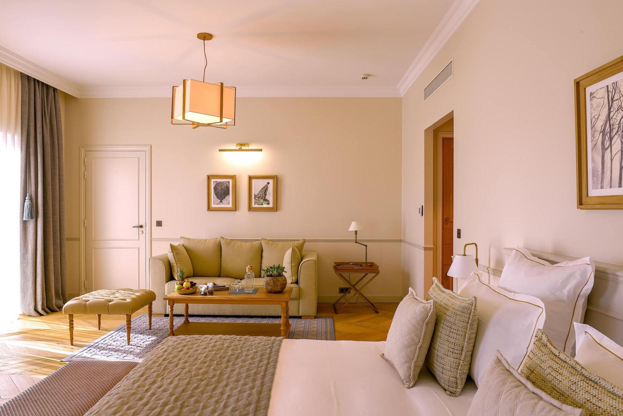 Junior Suite,1473047602:JPEG