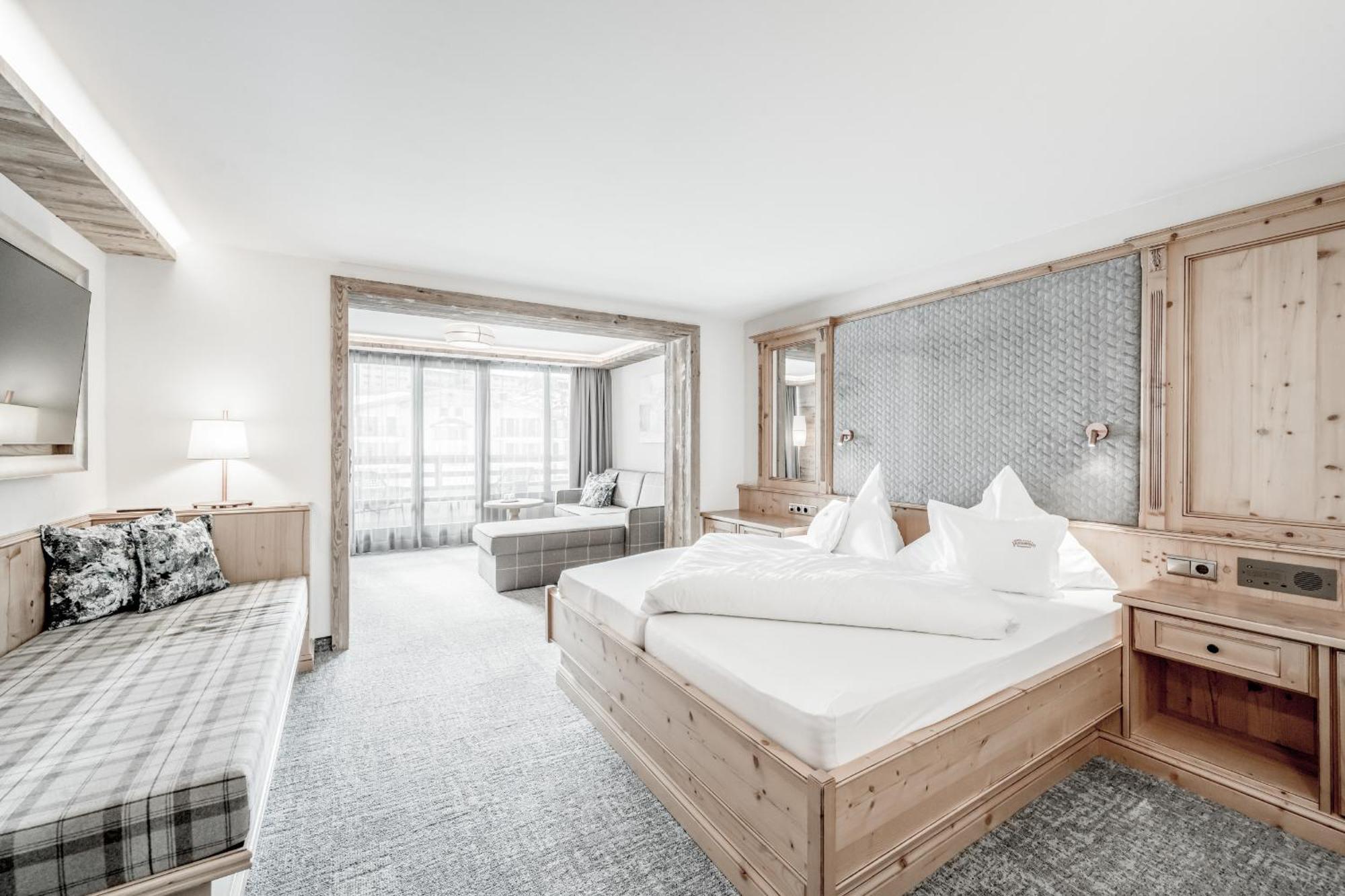 Junior Suite
