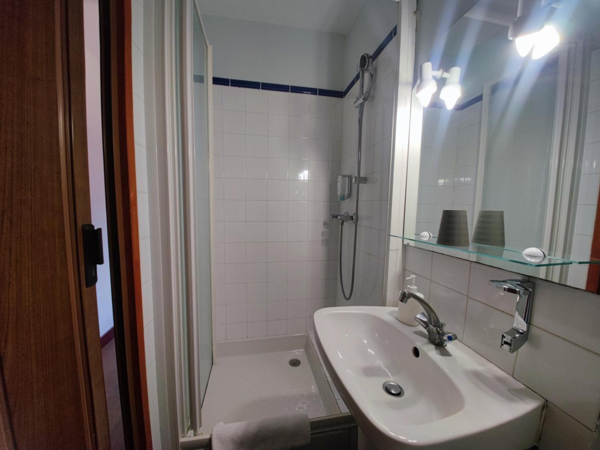Budget Single Room,1546997218:JPEG