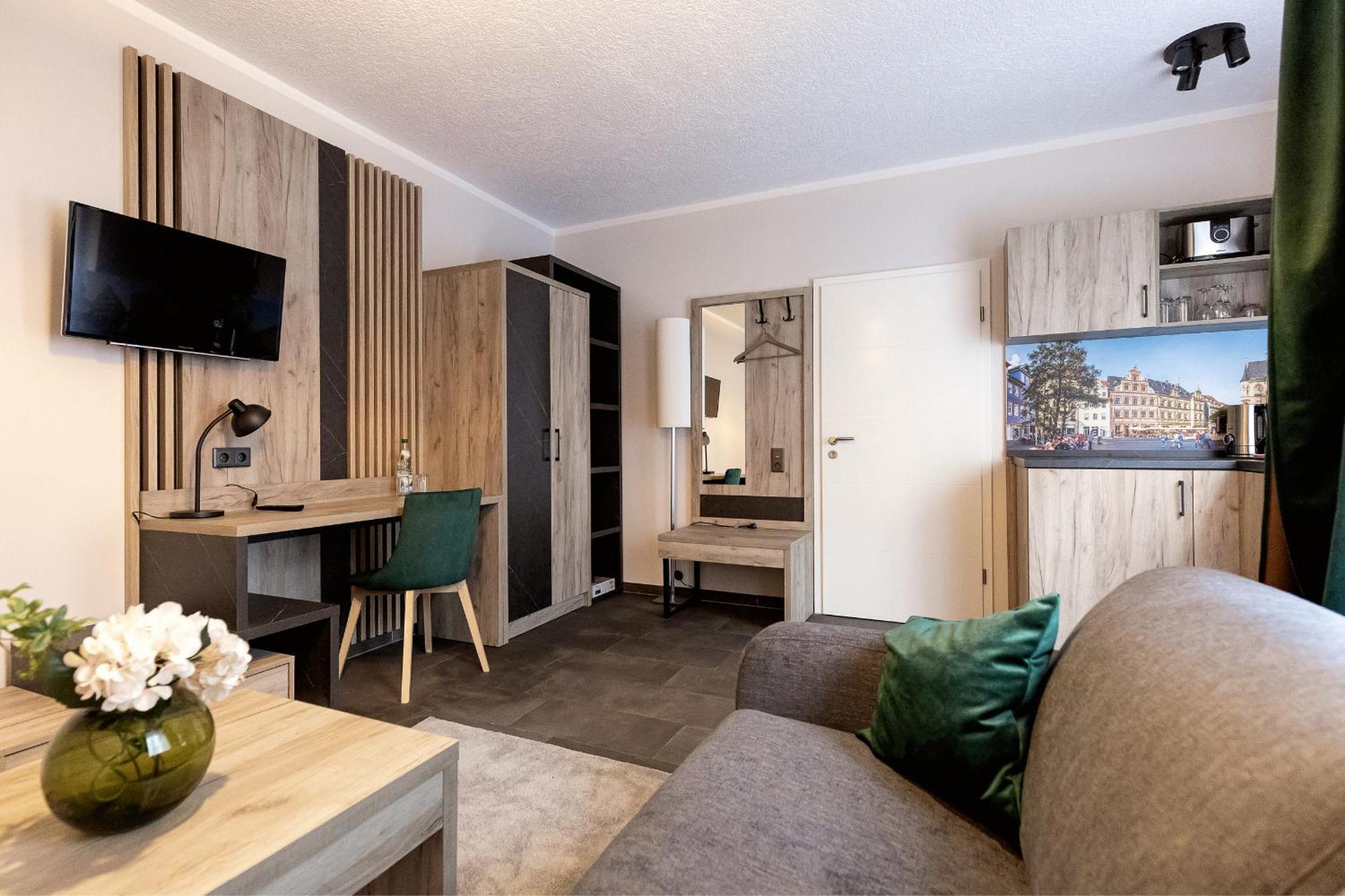 One-Bedroom Apartment,1547009380:JPEG