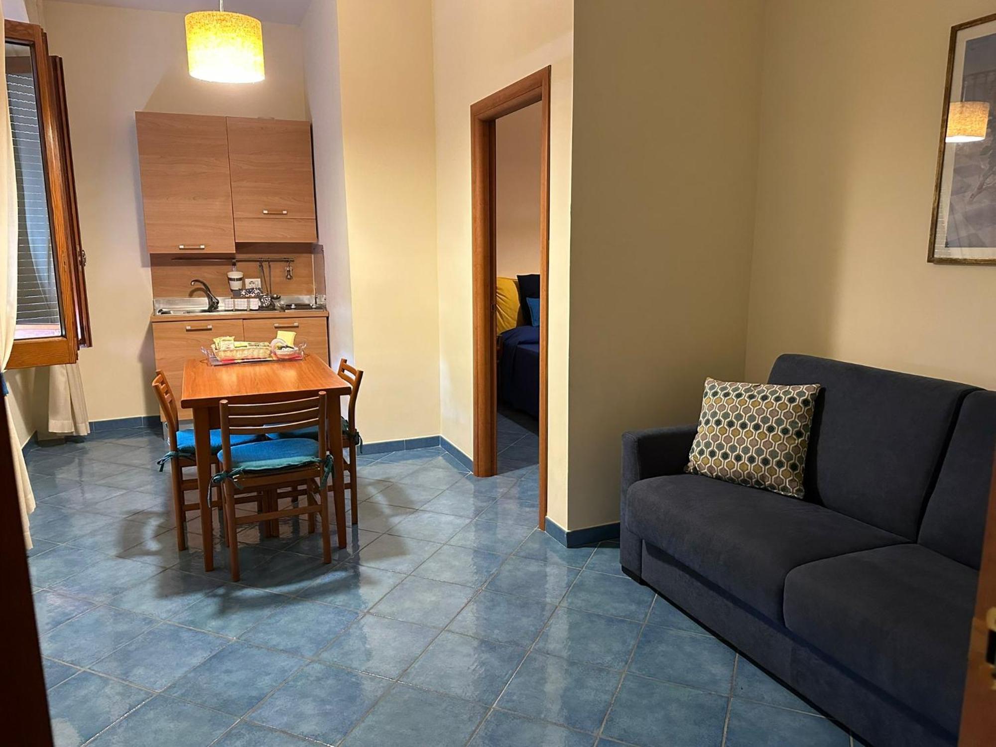 One-Bedroom Apartment