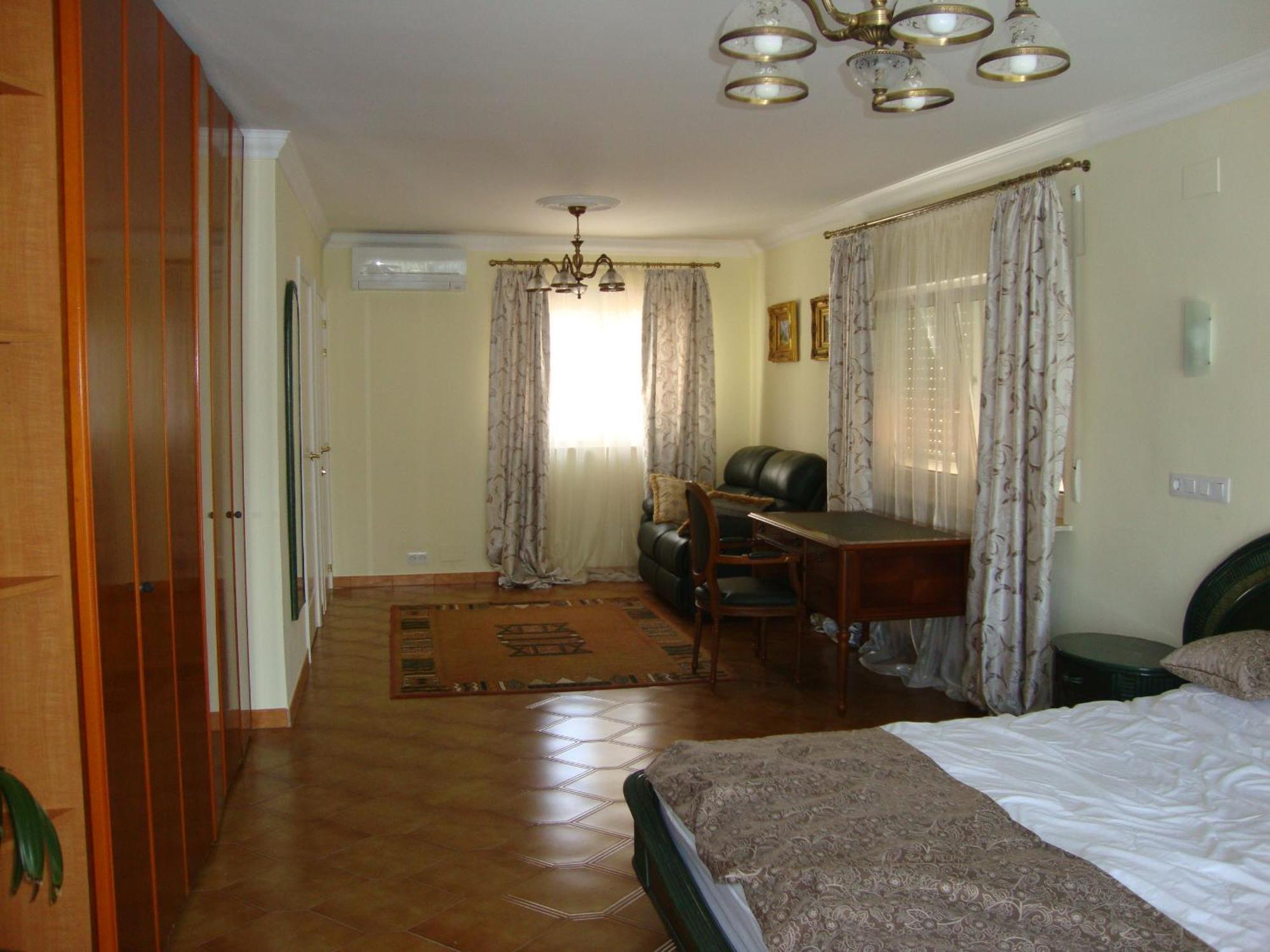 Superior King Room,1547267863:JPEG