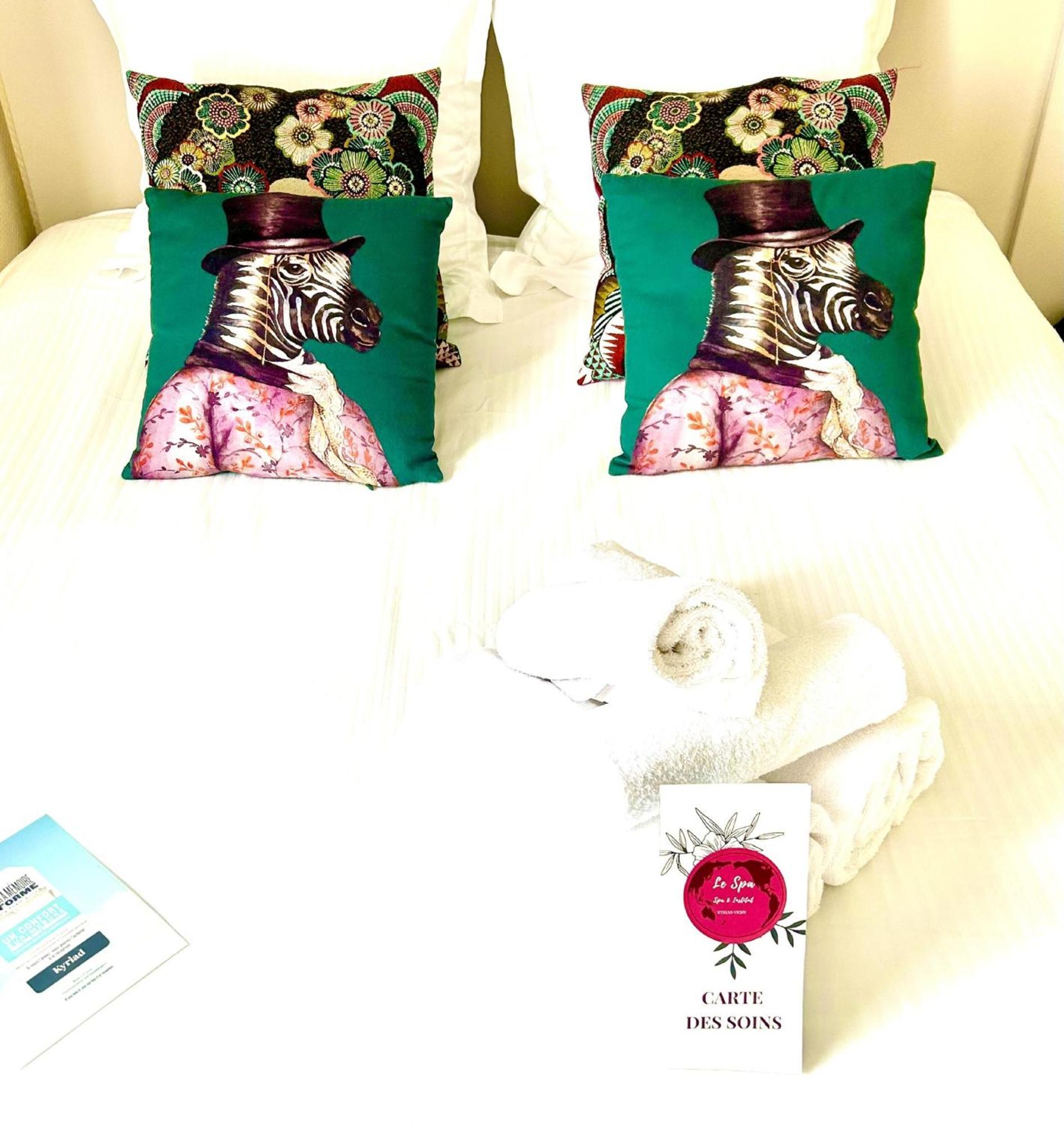 One Single Bed,1547601154:JPEG