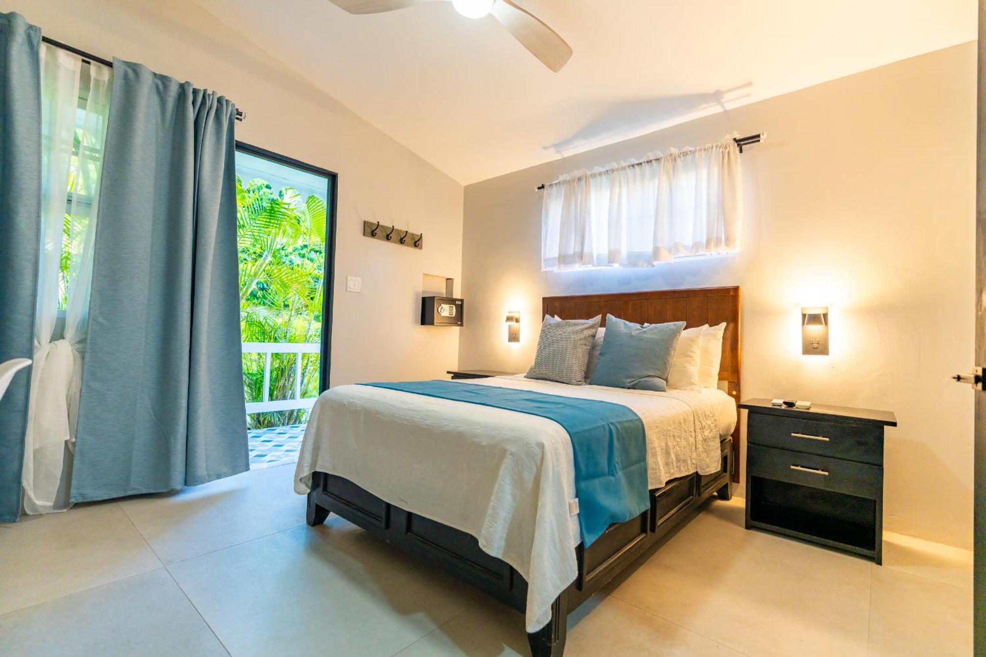 Cottage 1 Double Bed Garden View