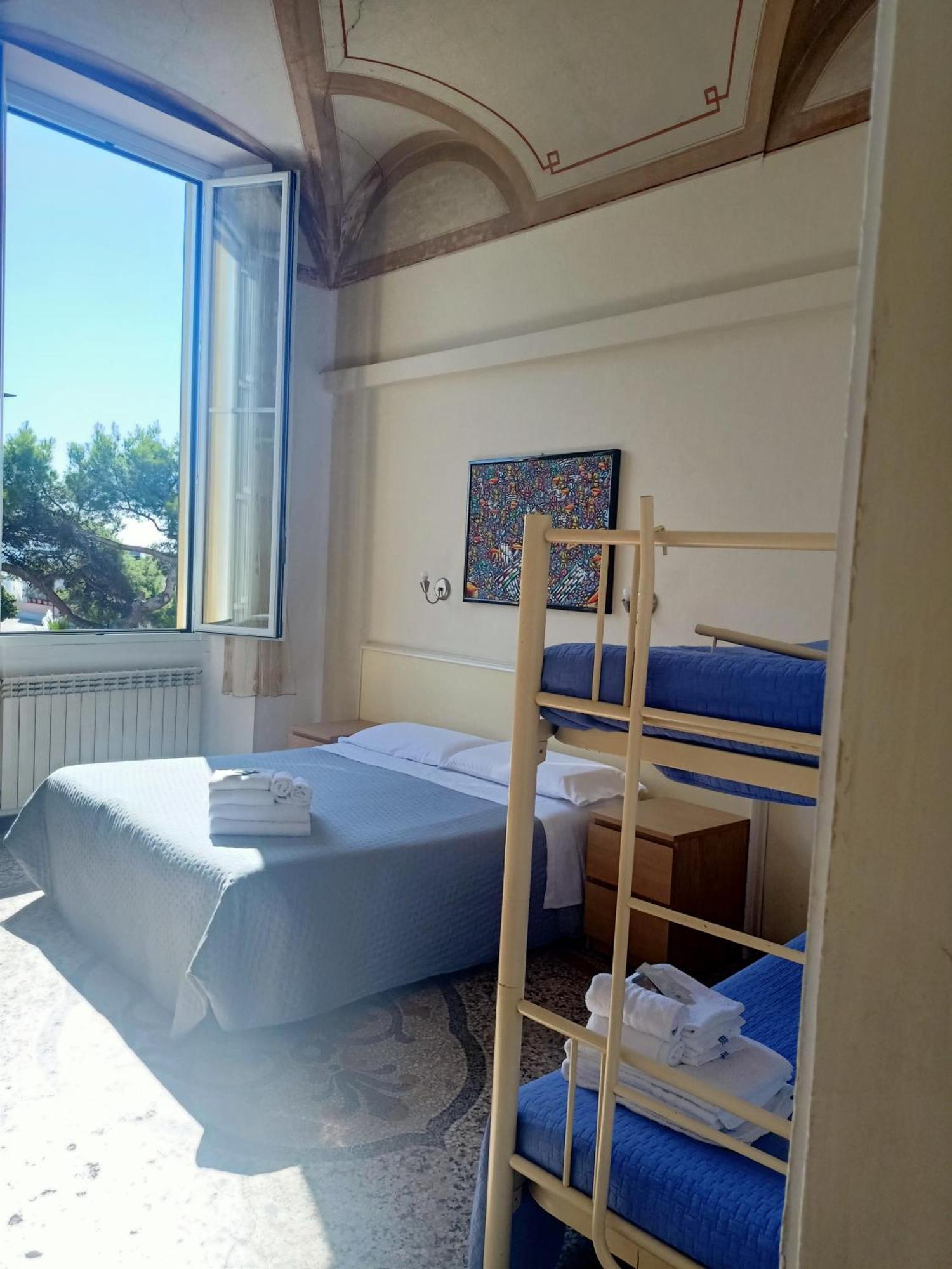 Quadruple Room Sea View,1001823747:JPEG