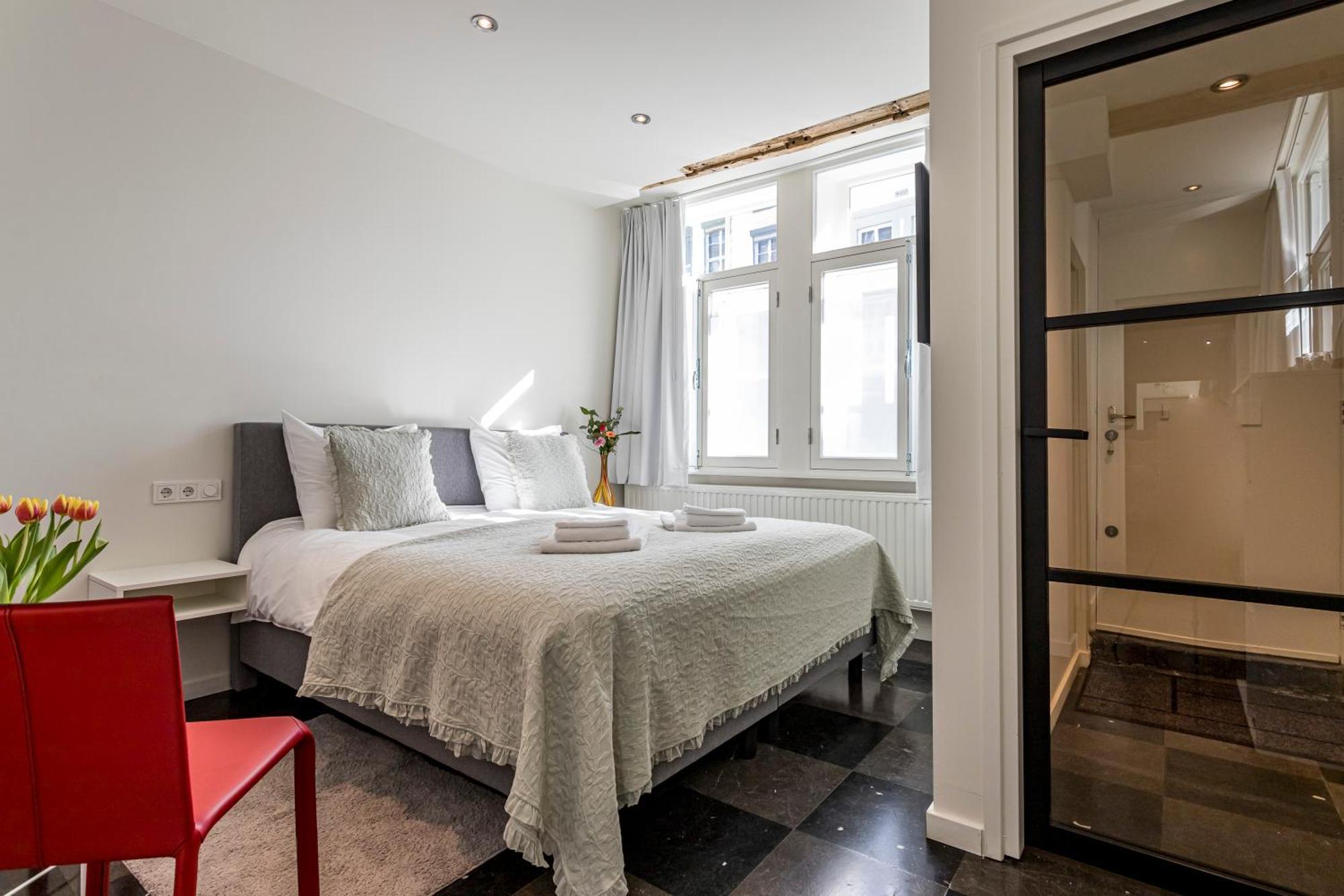Deluxe King Suite