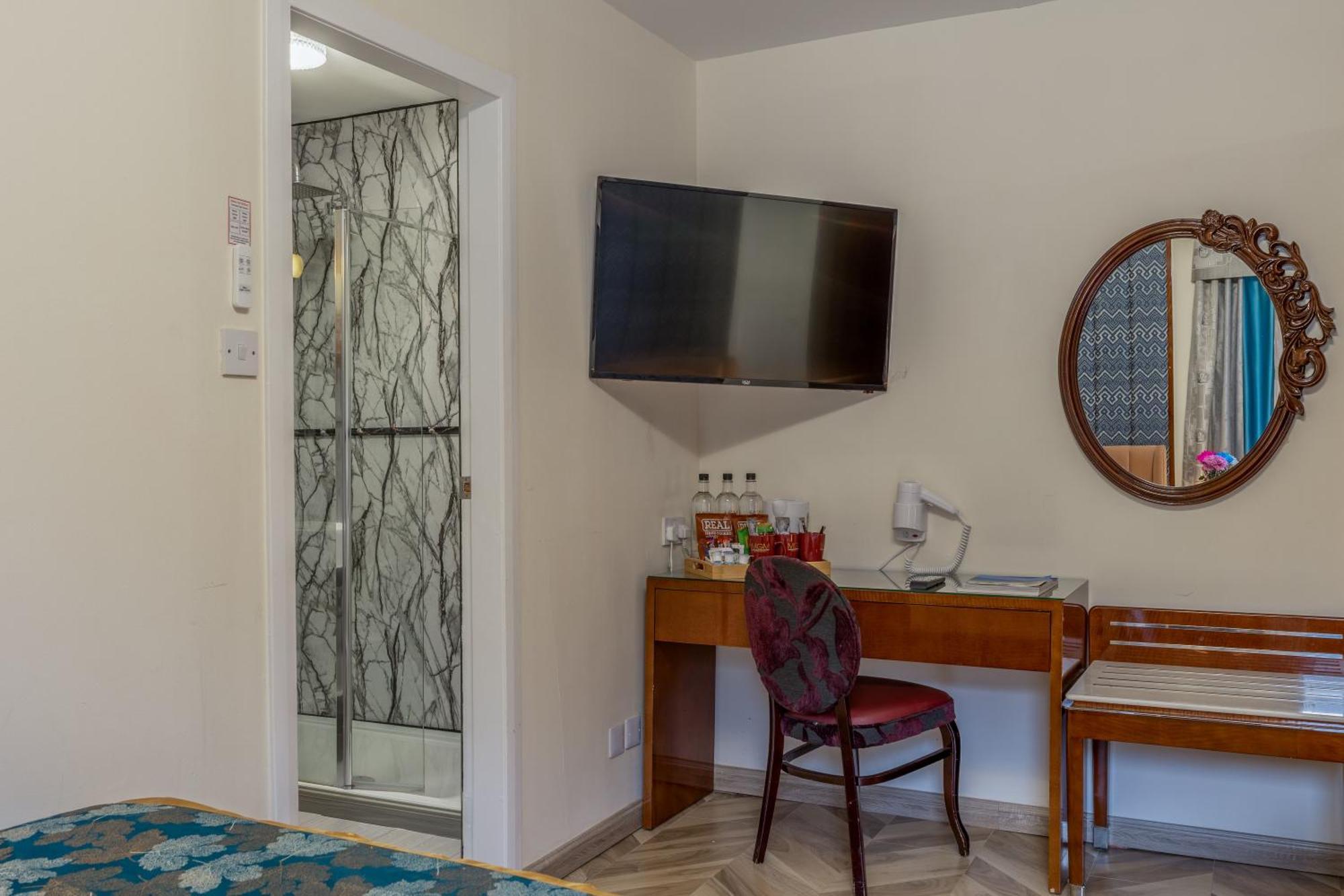 Superior Family Room