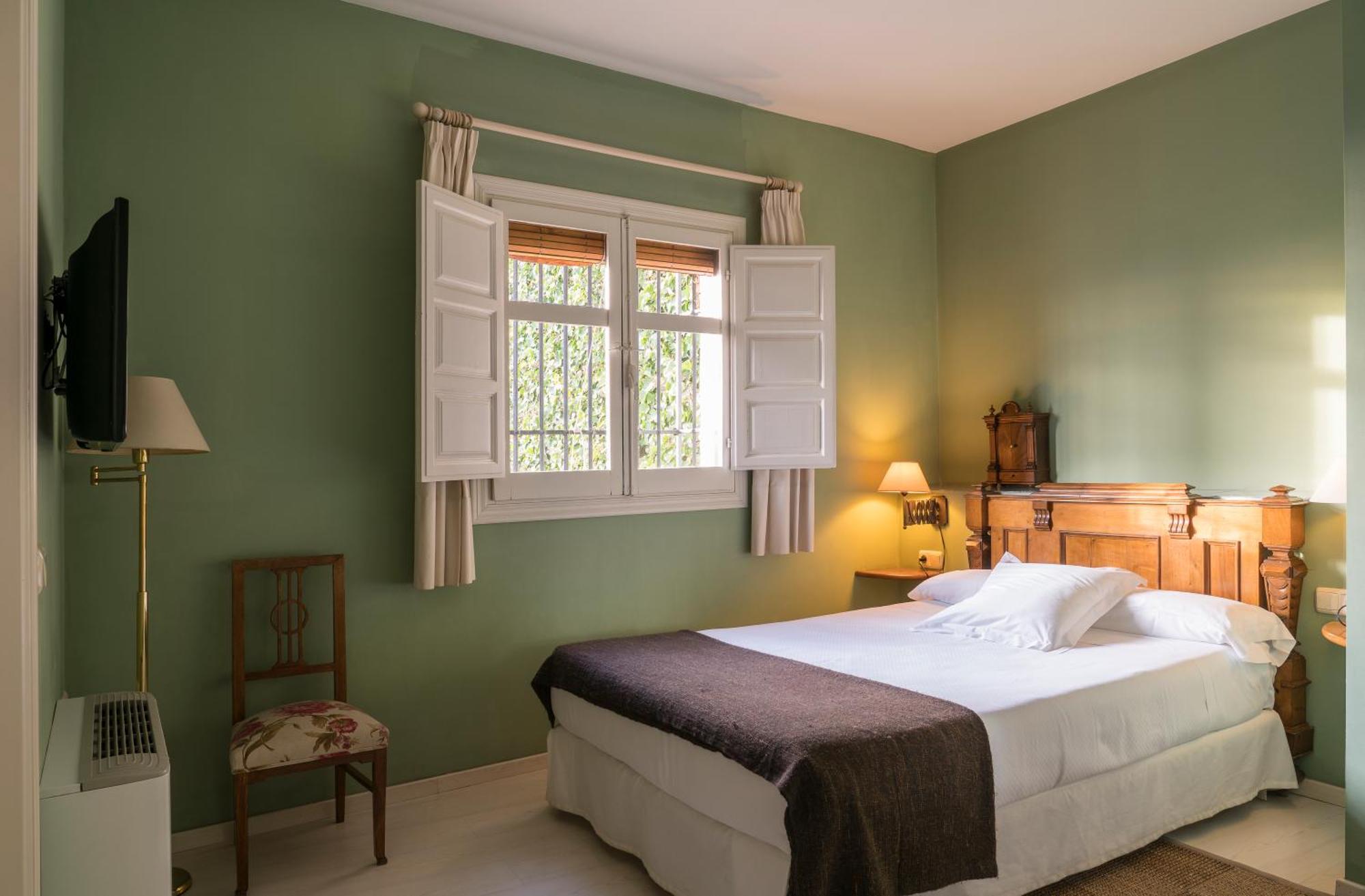 Double Room Garden View