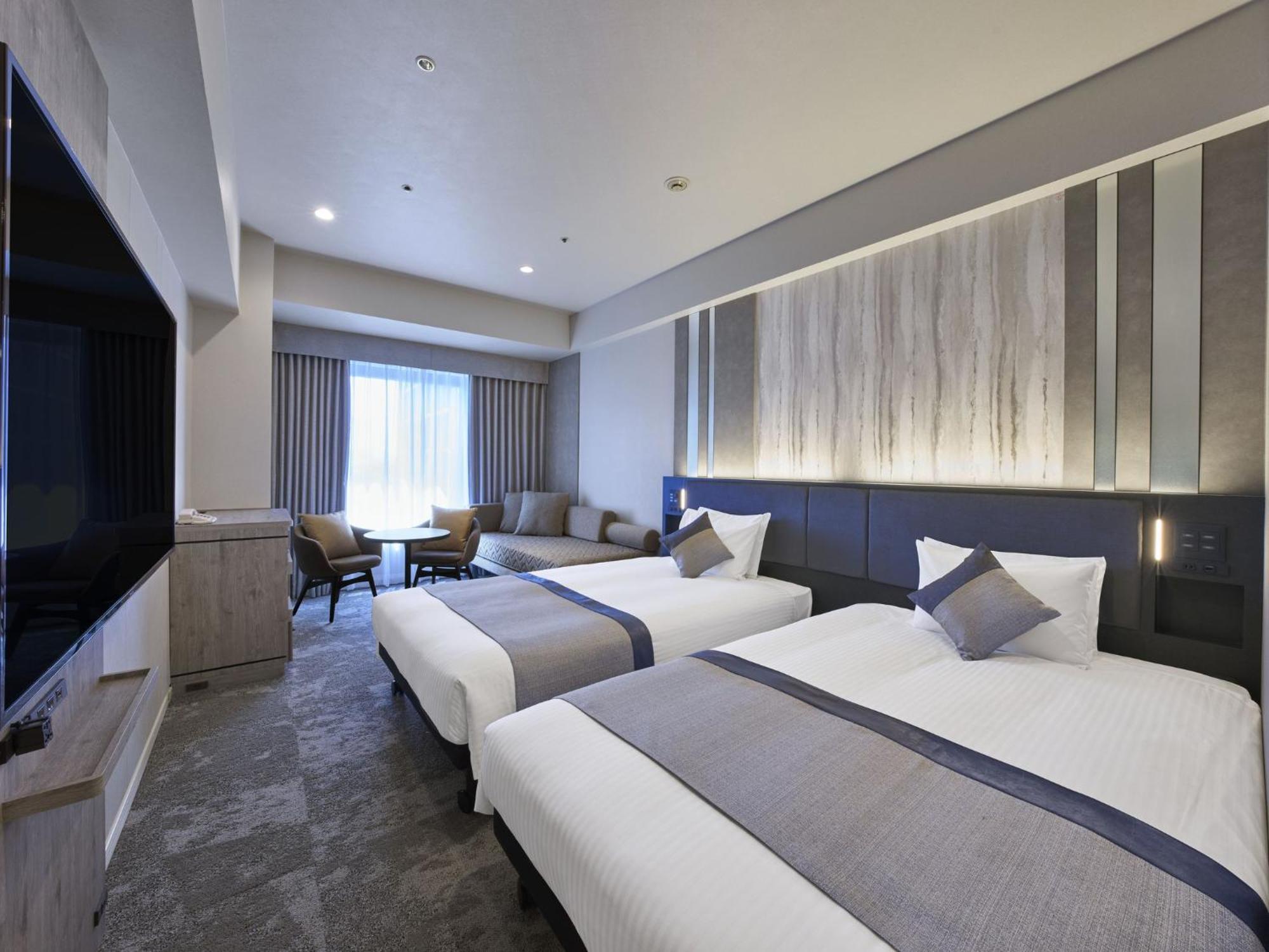 Deluxe Twin Room 30sqm Separate bath toilet Sofa Bed Non-Smoking