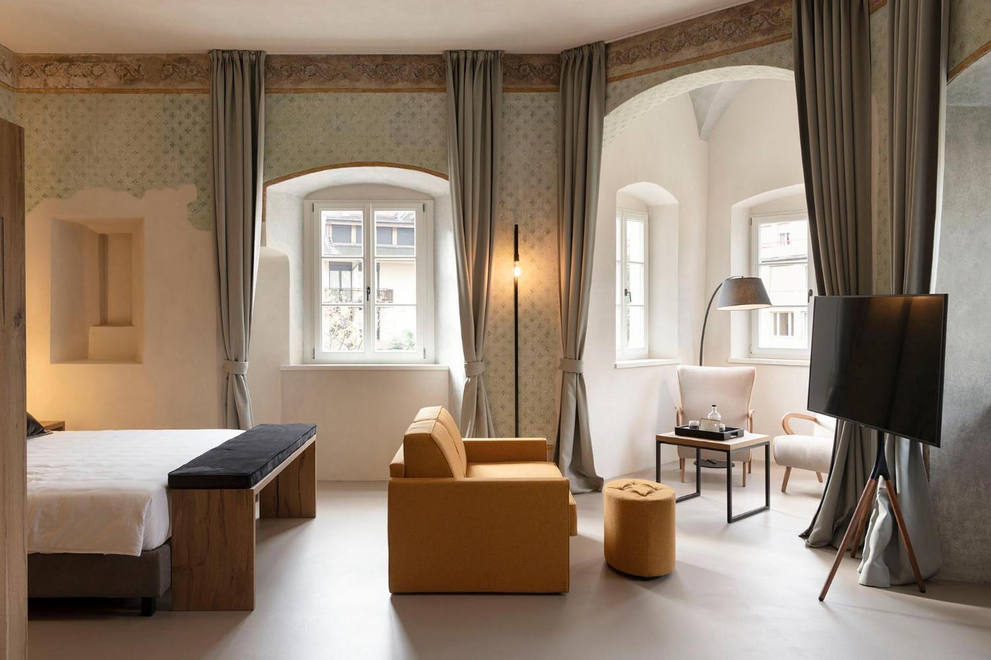 Deluxe Junior Suite