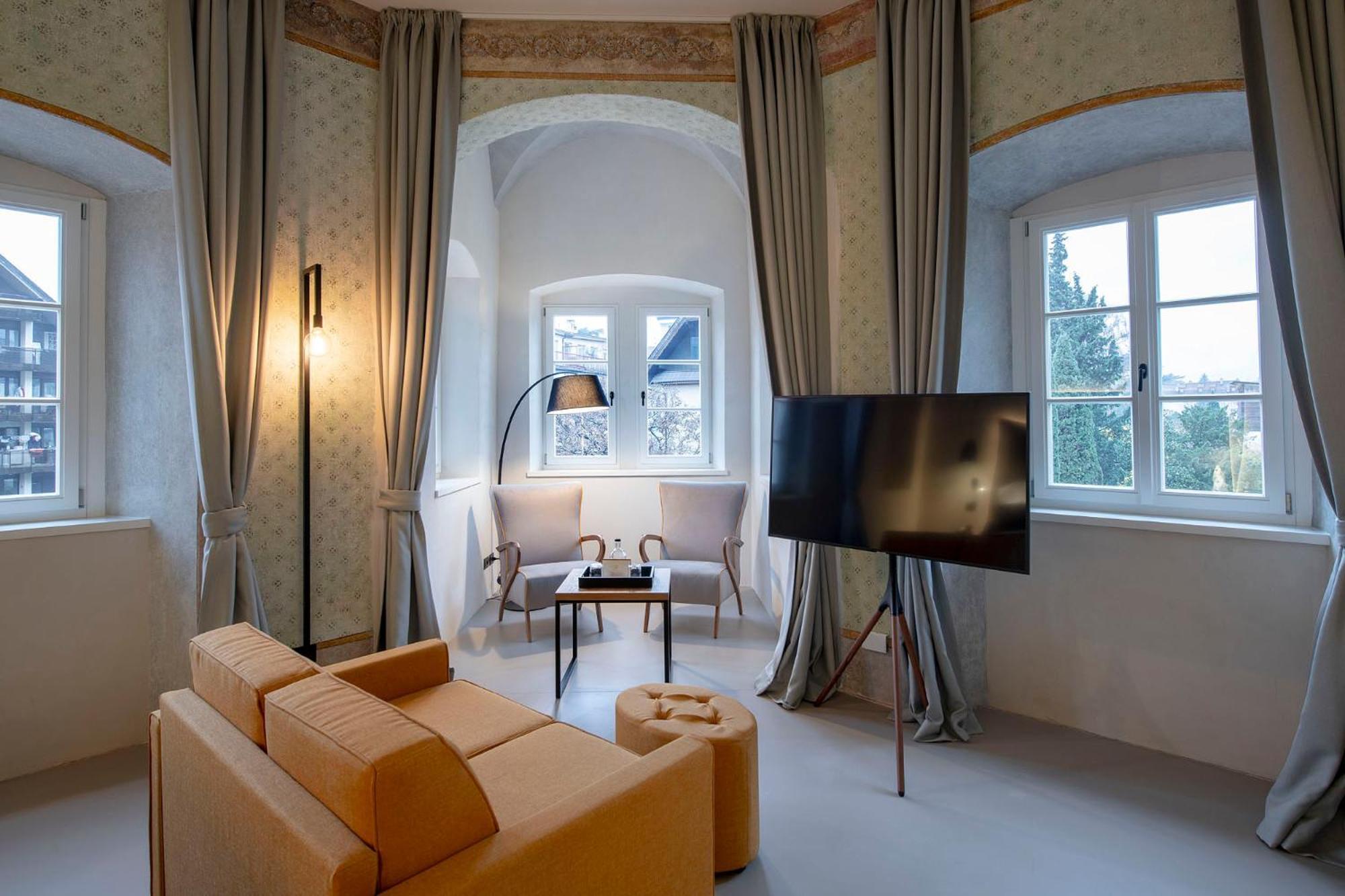 Deluxe Junior Suite
