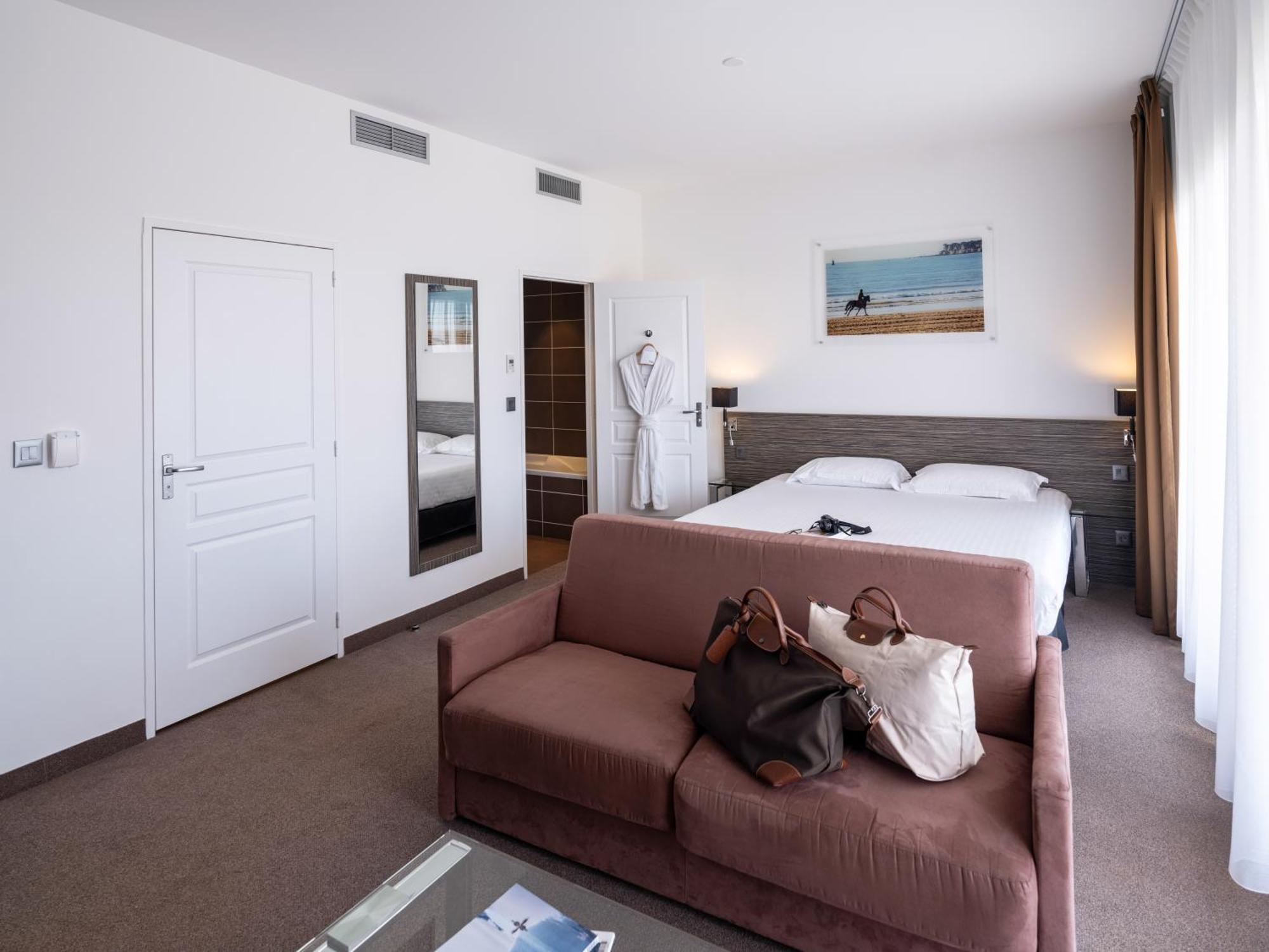 Standard Room,1743067192:JPEG
