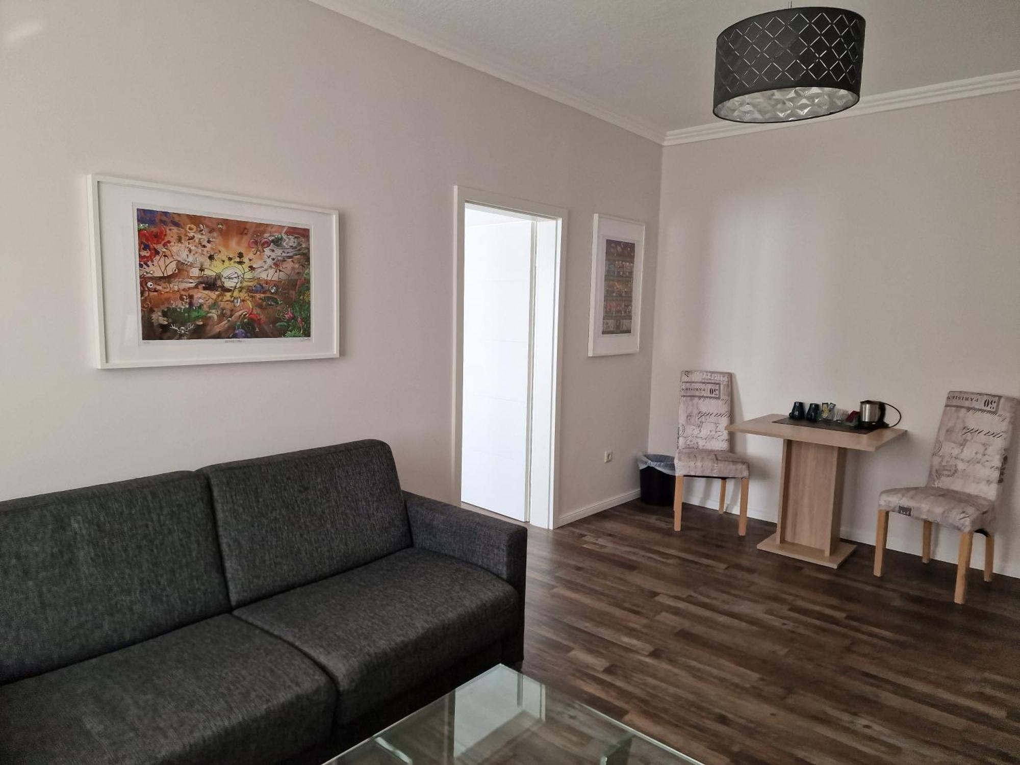 One-Bedroom Suite