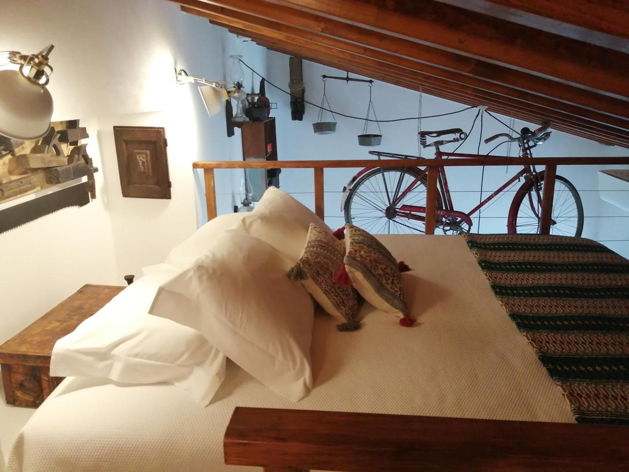 Family Studio,1548490507:JPEG