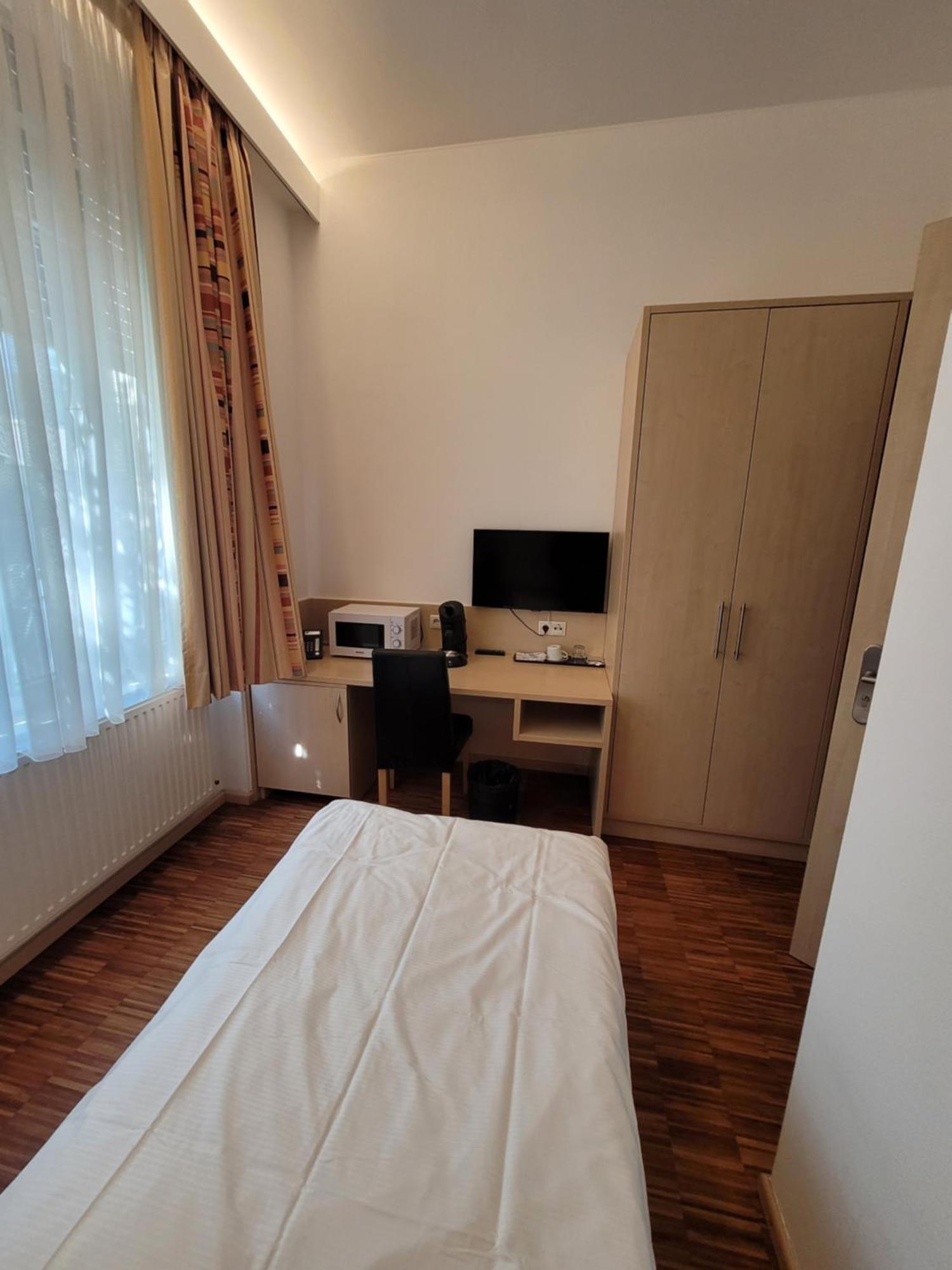 Economy Single Room
