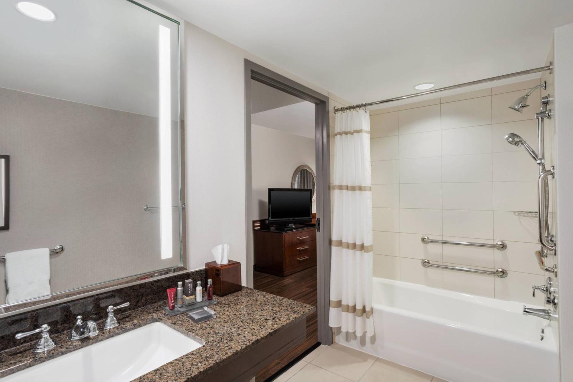 Standard 2 Doubles Guest room 2 Double,1548611122:JPEG