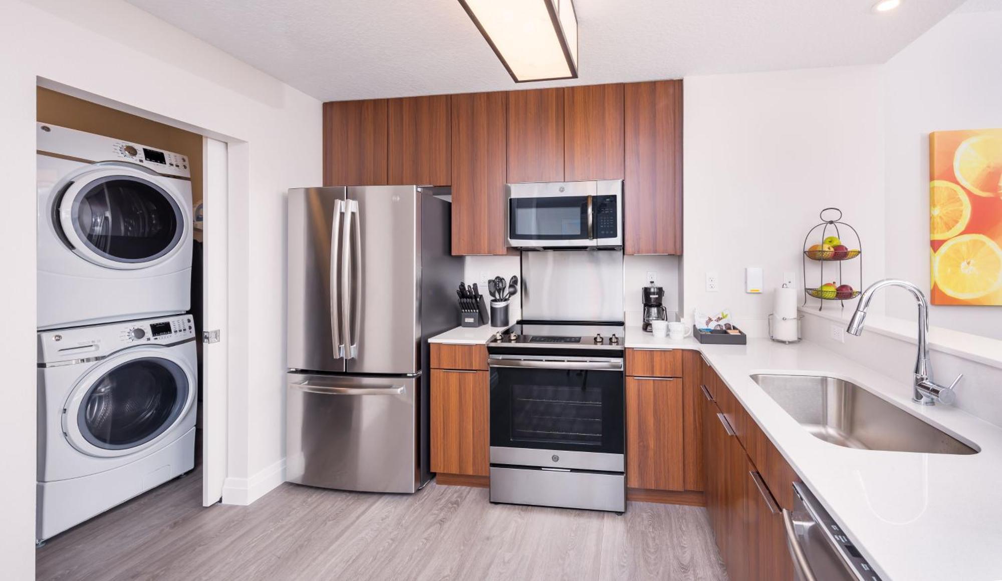Two-Bedroom Condo Resort View Water Park Access