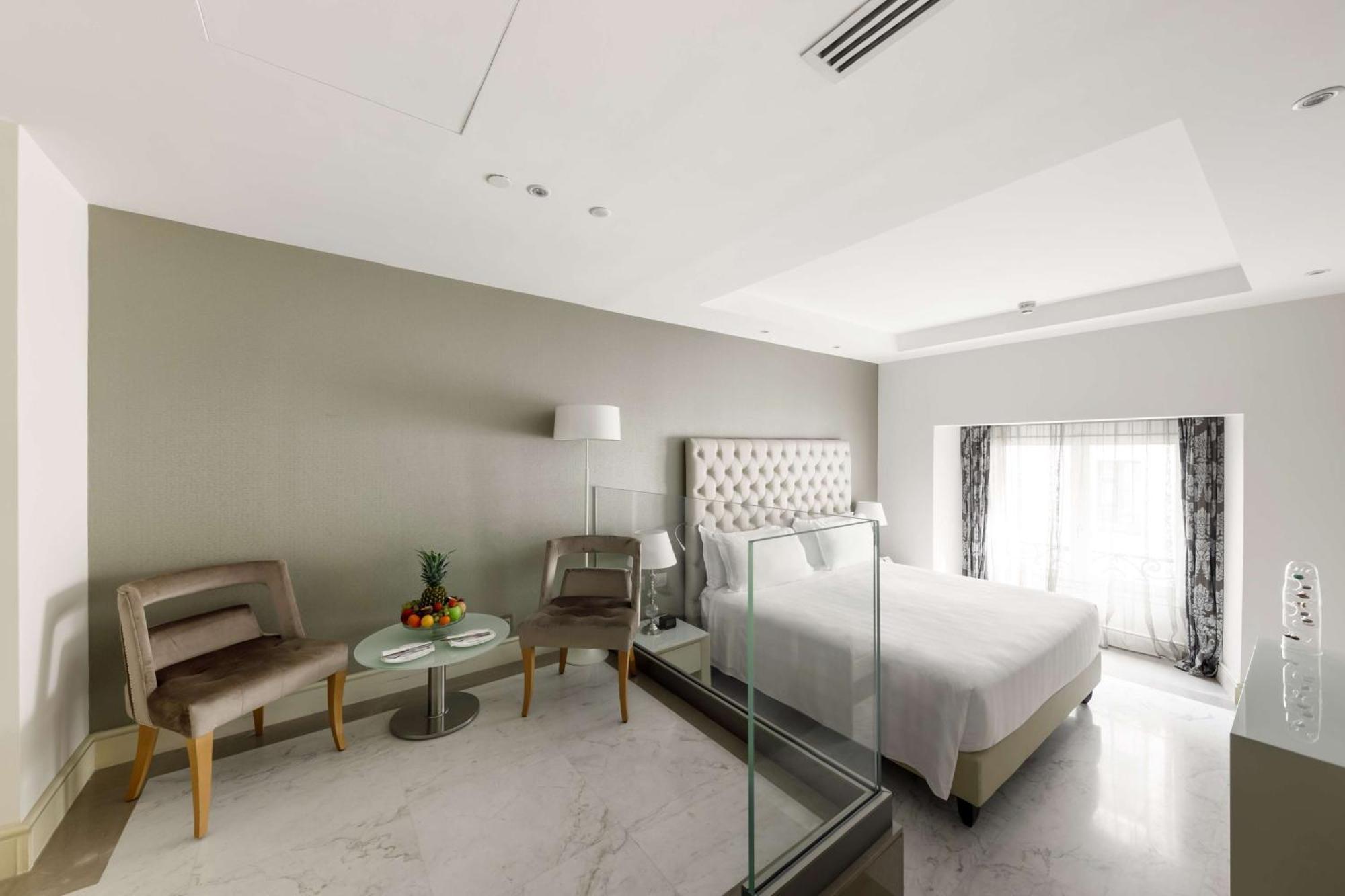 Junior Suite,1552492561:JPEG