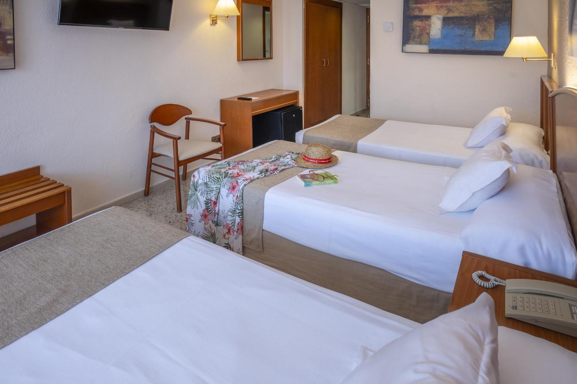 Twin Room Extra Bed Balcony