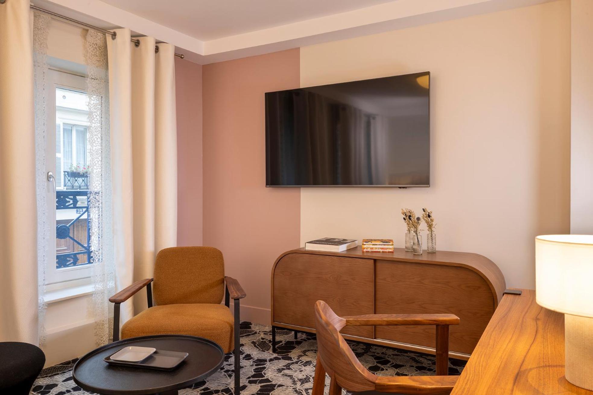 Deluxe Double or Twin Room