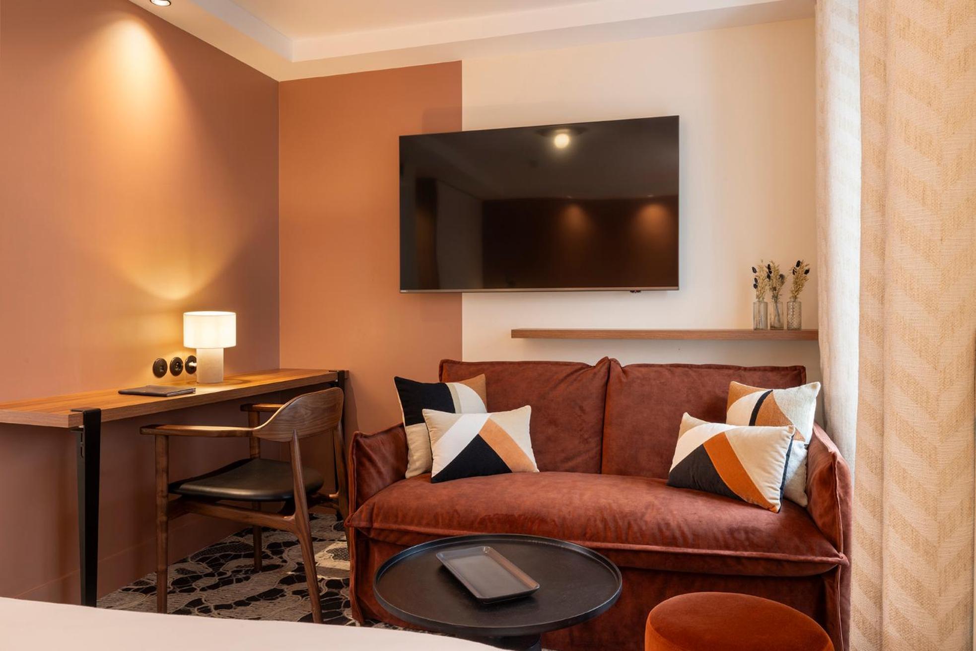 Deluxe Double or Twin Room