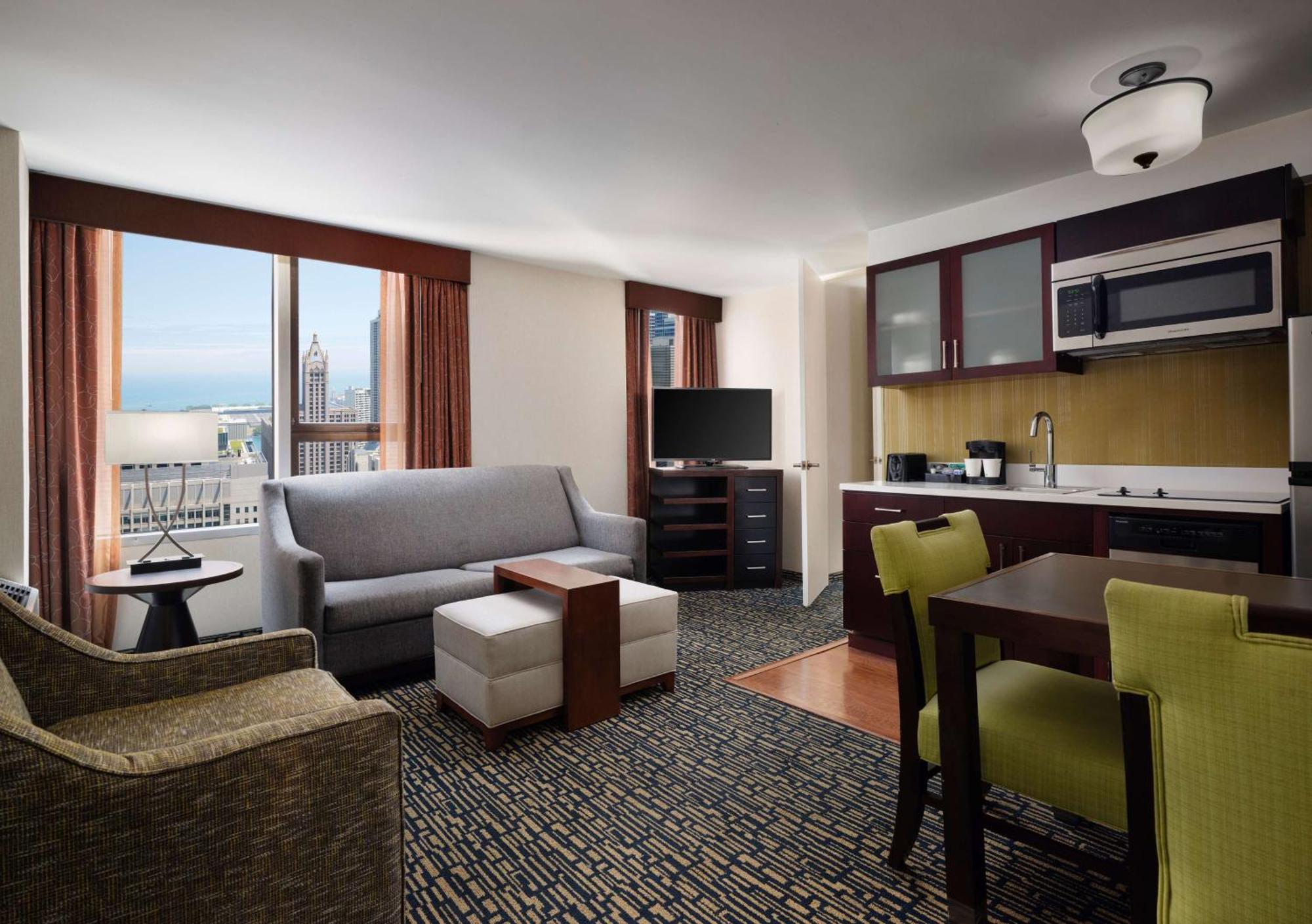 Premium King Suite City View Non-Smoking,1548677620:JPEG