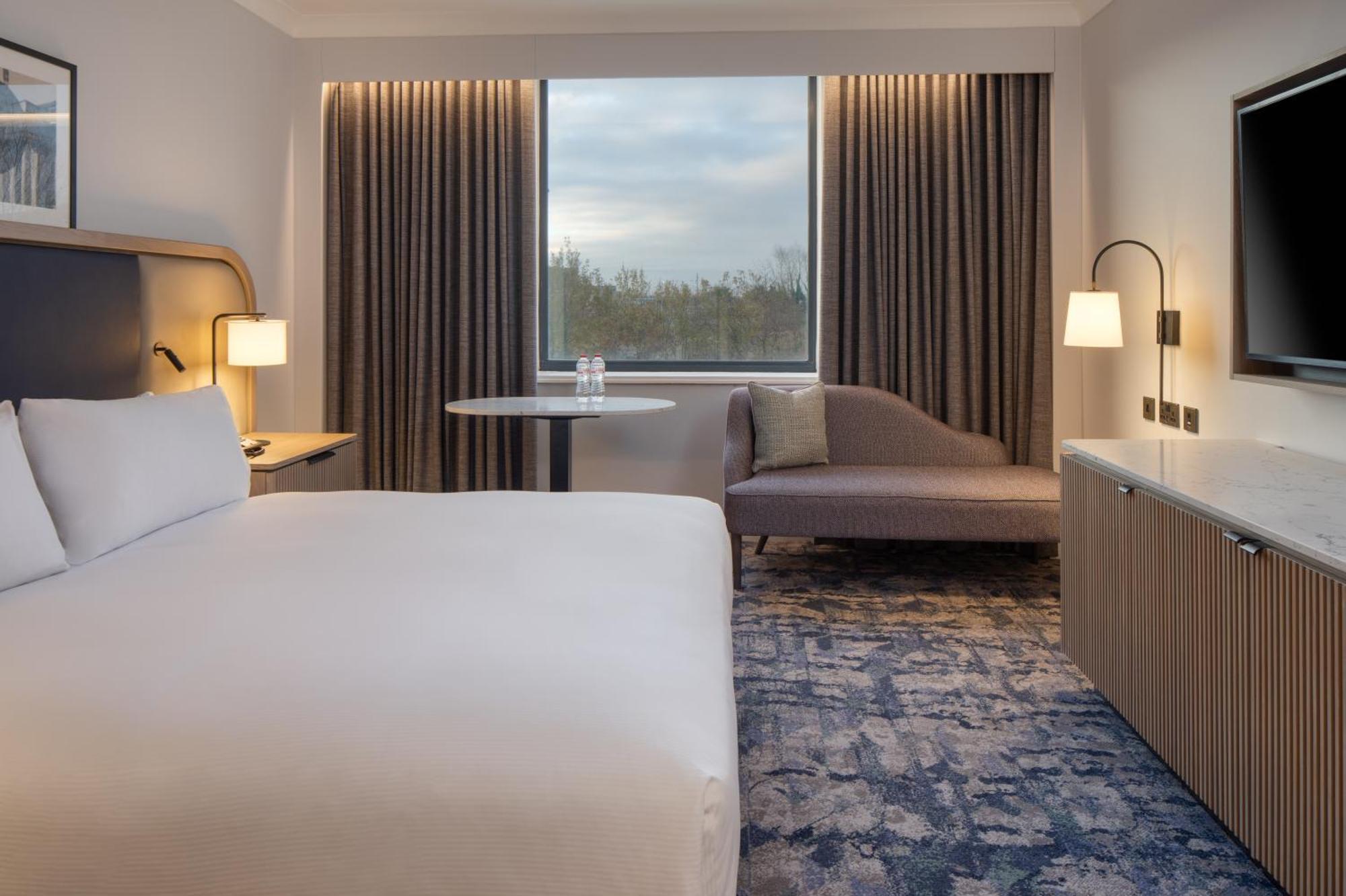 King Bed Deluxe Premium