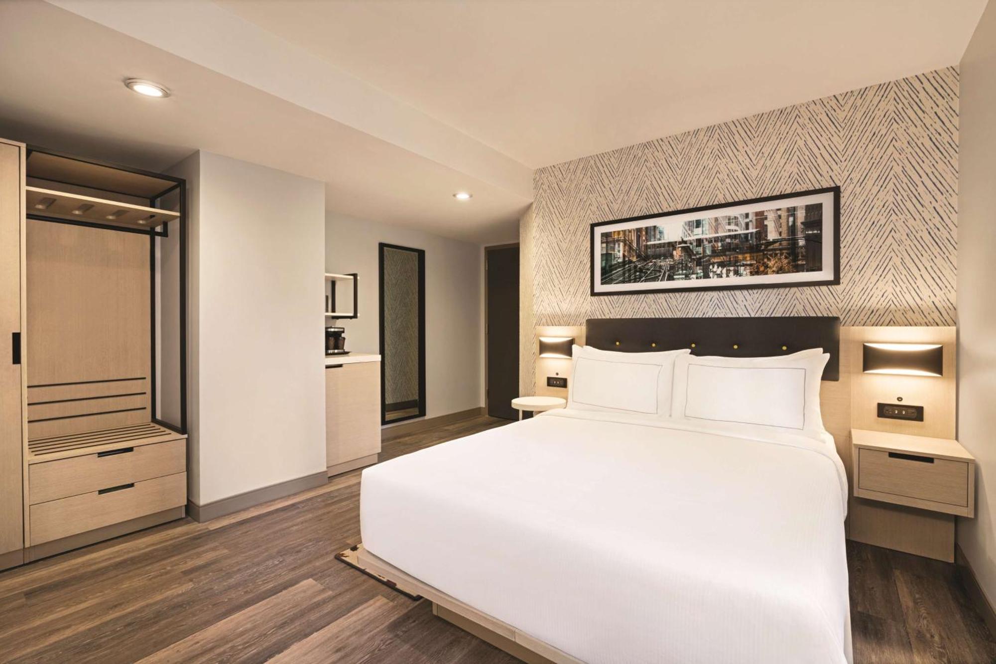 Queen Room Partial Landmark View