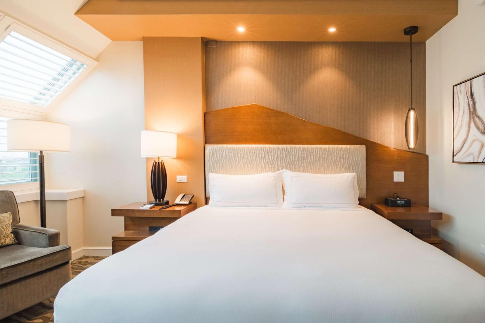 Executive King Room