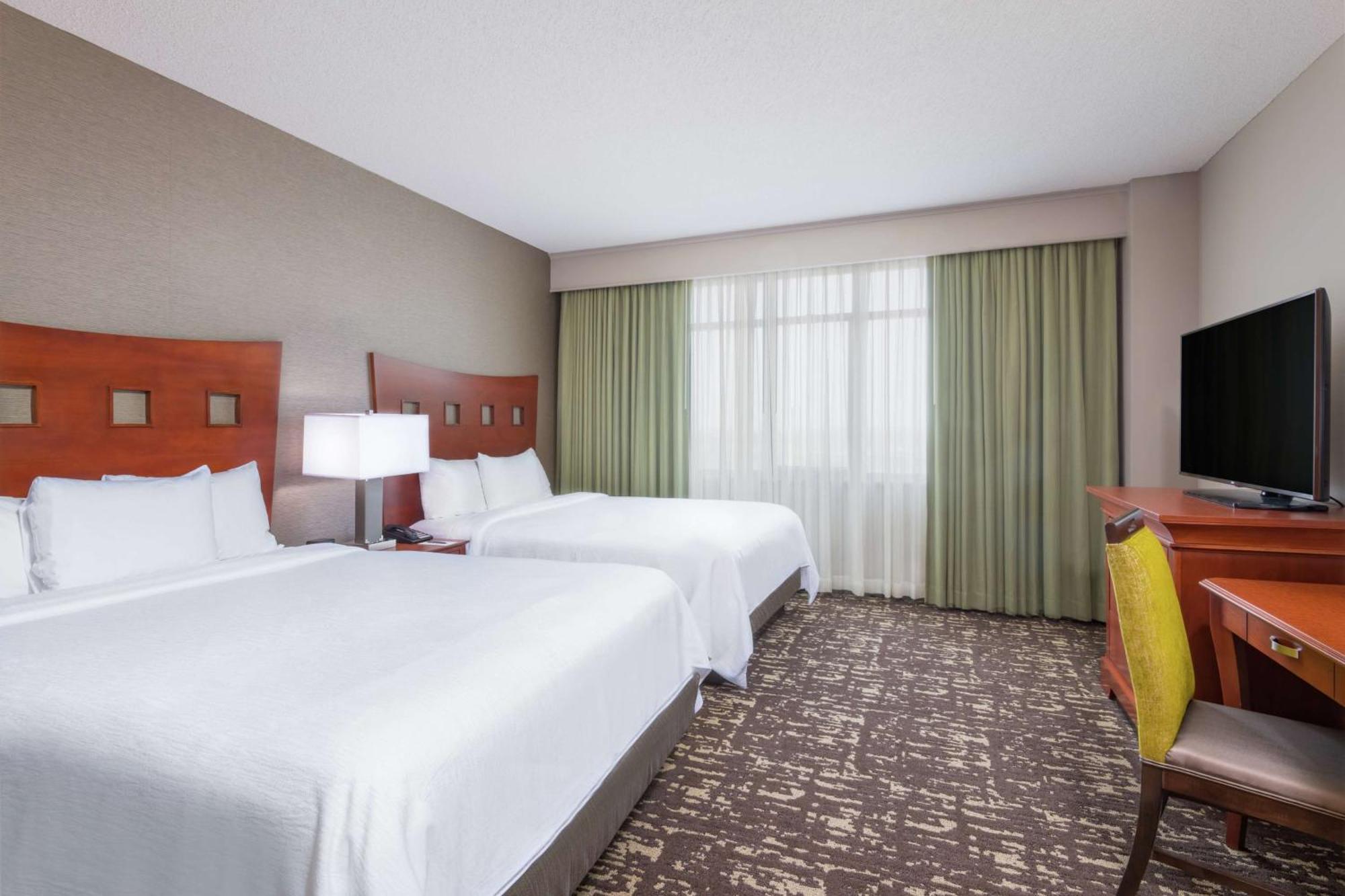 Queen Suite Two Queen Beds Wellness Allergy Friendly,1499182153:JPEG