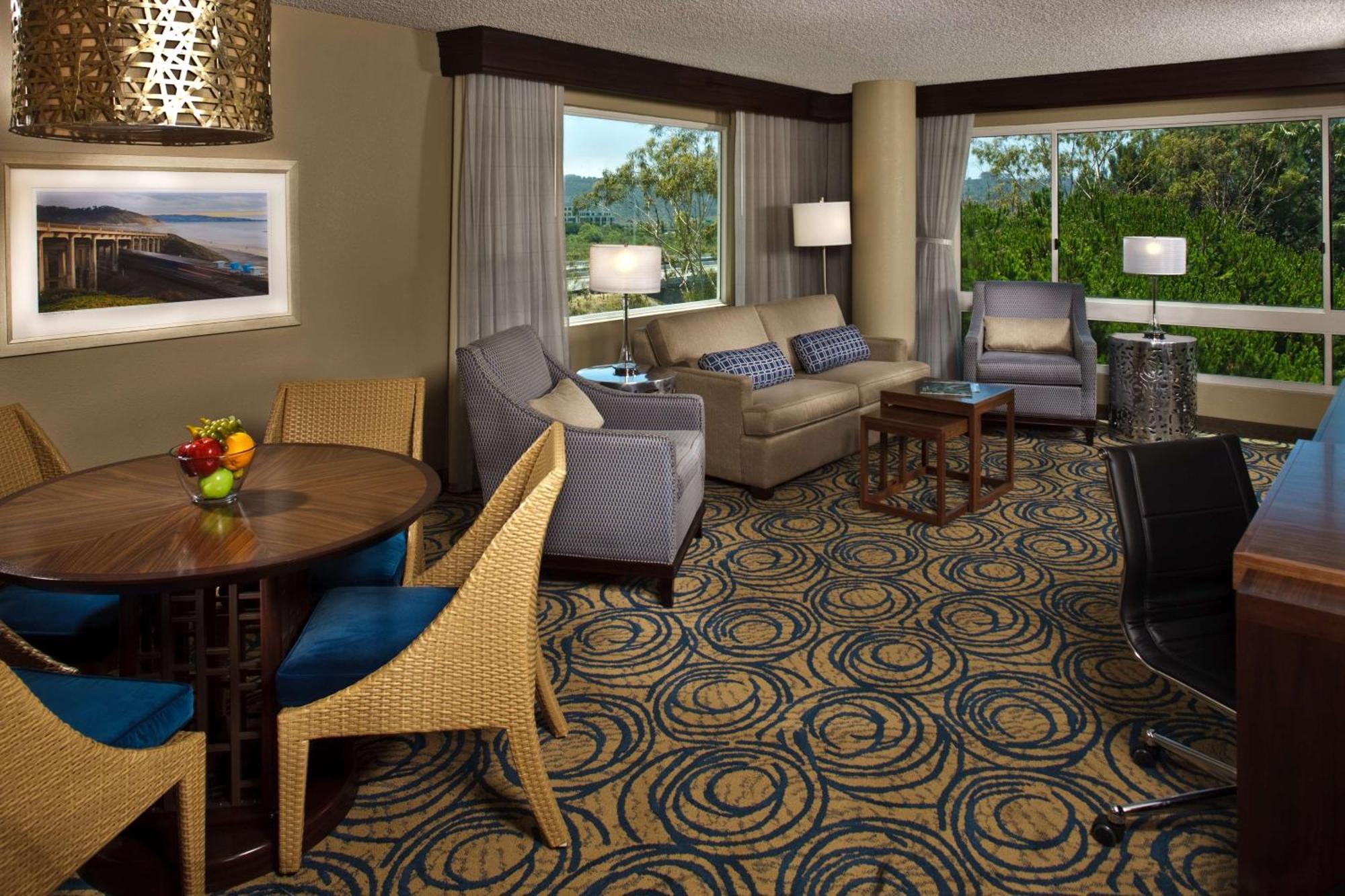 One-Bedroom King Suite,1574702423:JPEG