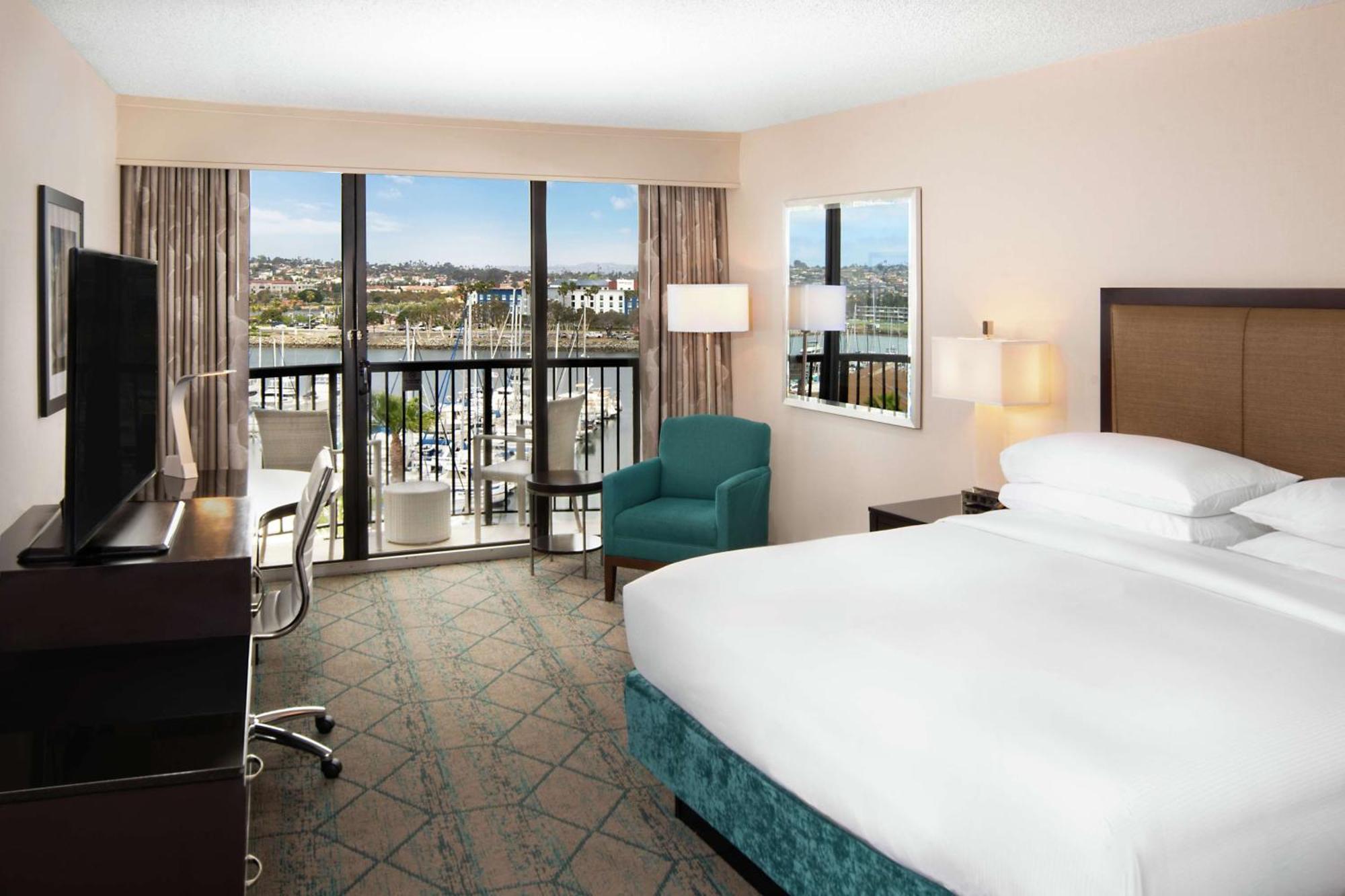 King Room Marina View,1548836779:JPEG