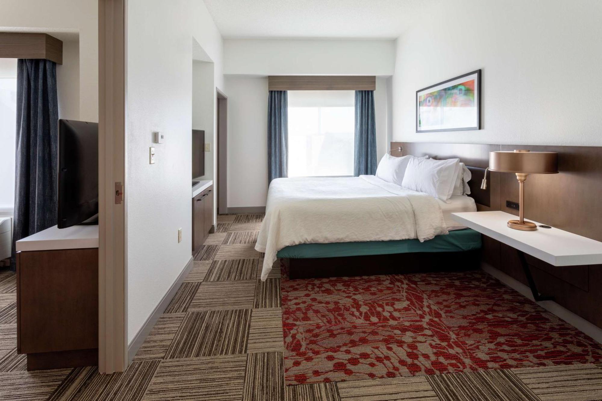 One-Bedroom King Suite