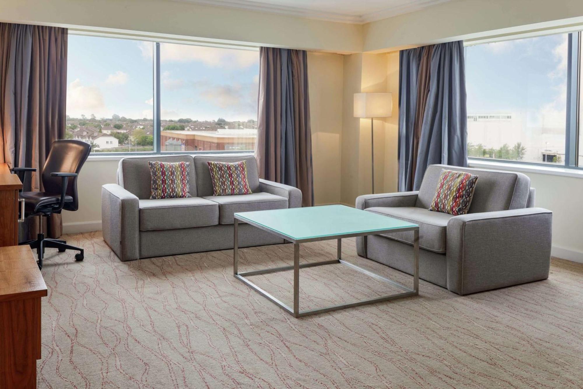 King Suite with Lounge Area,1548859048:JPEG