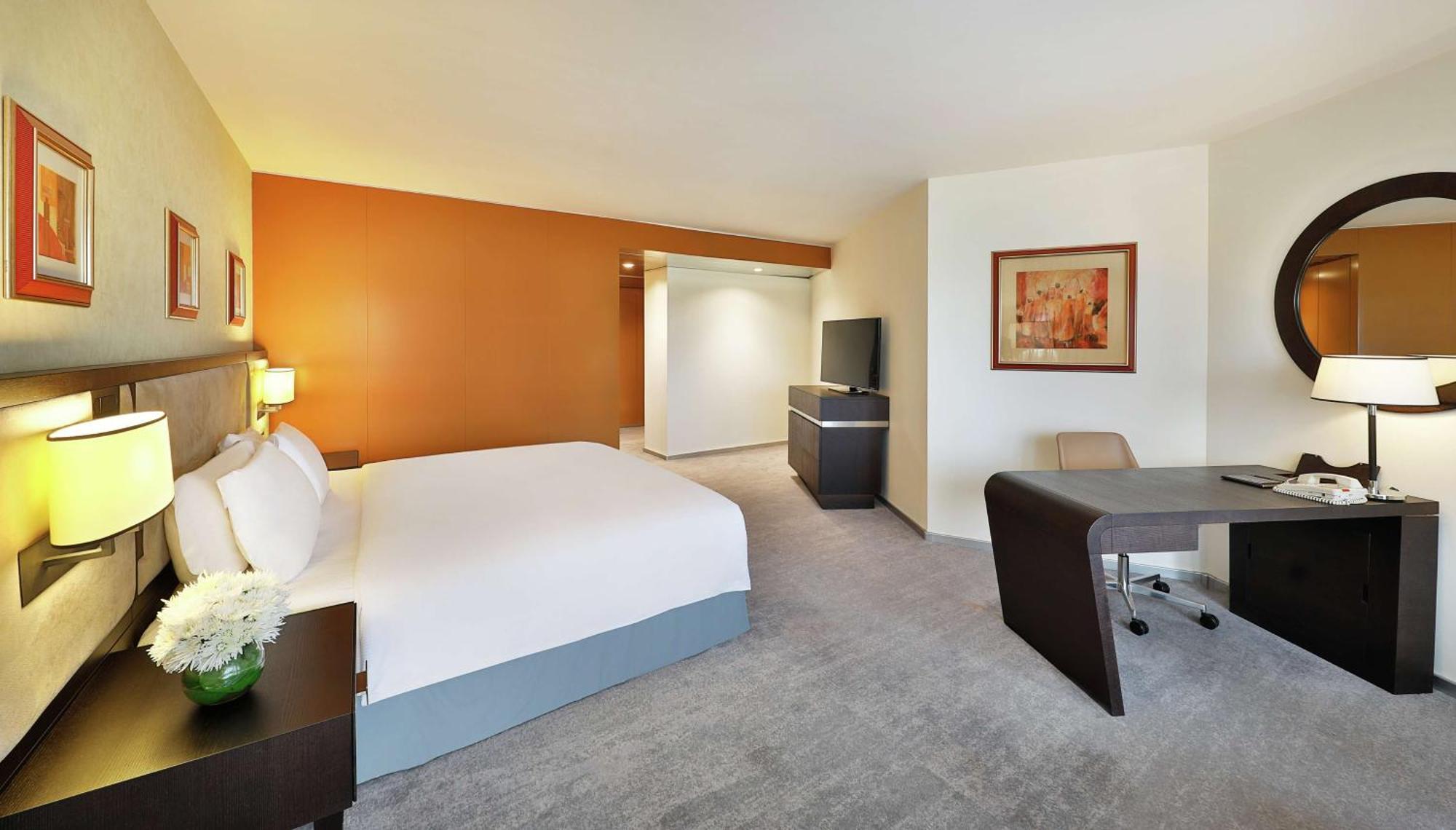 Deluxe King Room