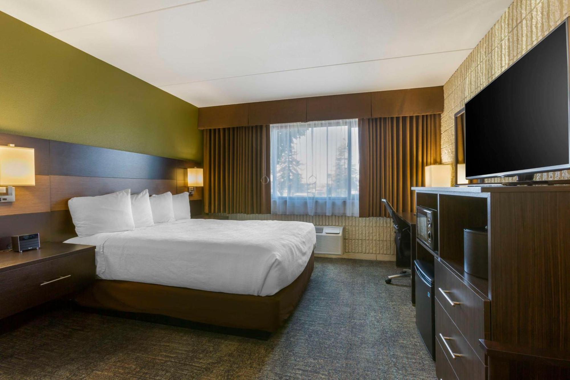 King Room,1549002361:JPEG