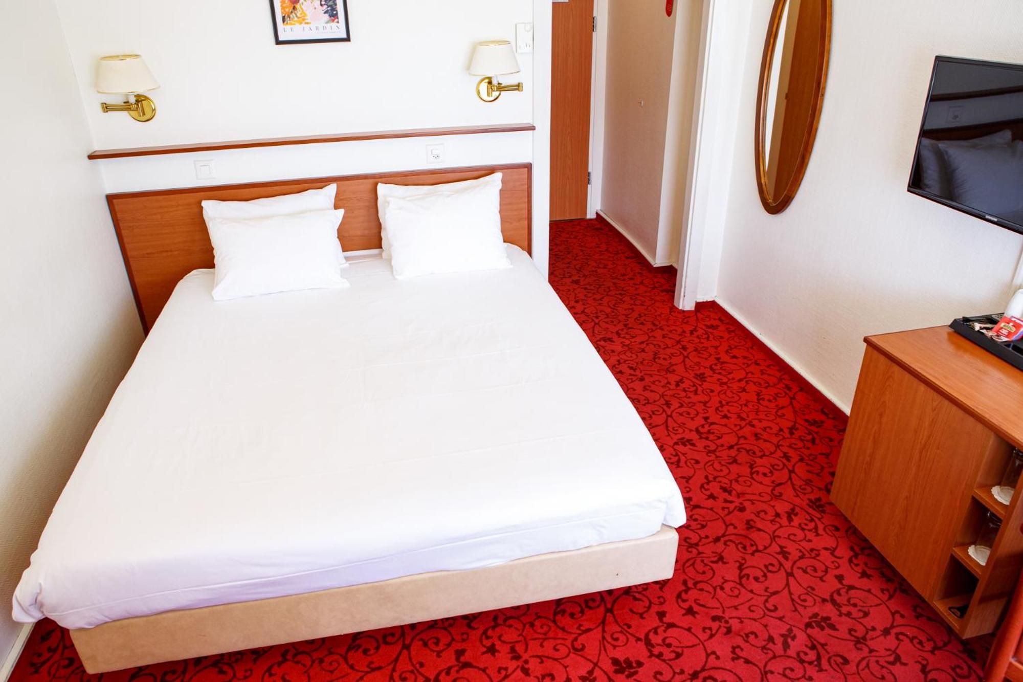 Deluxe Single Room