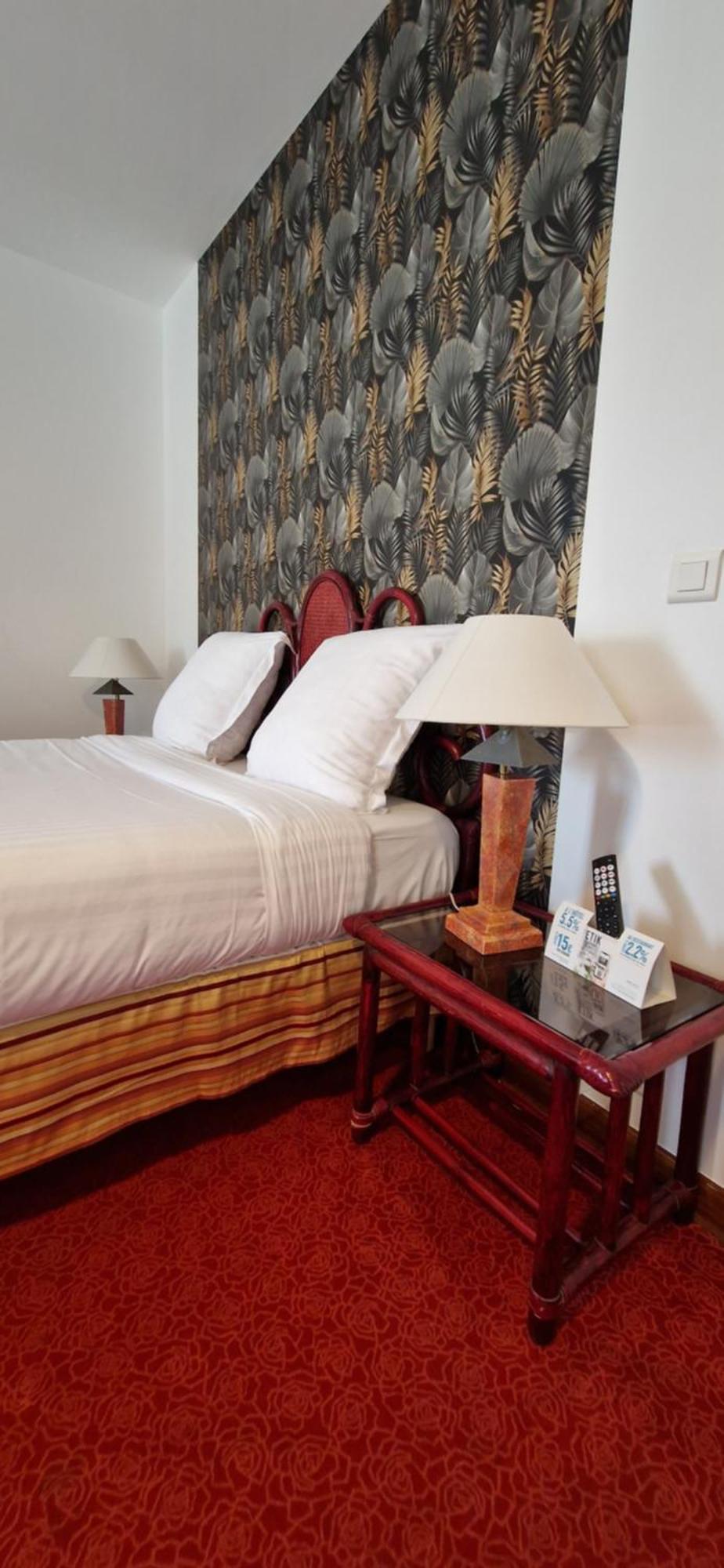 Double Room,1549147897:JPEG