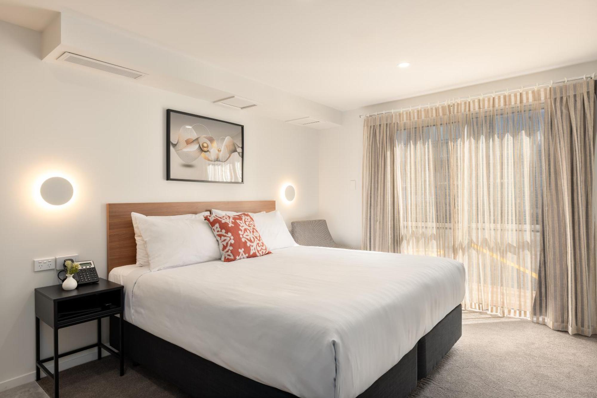 Superior King Room 2023 brand new